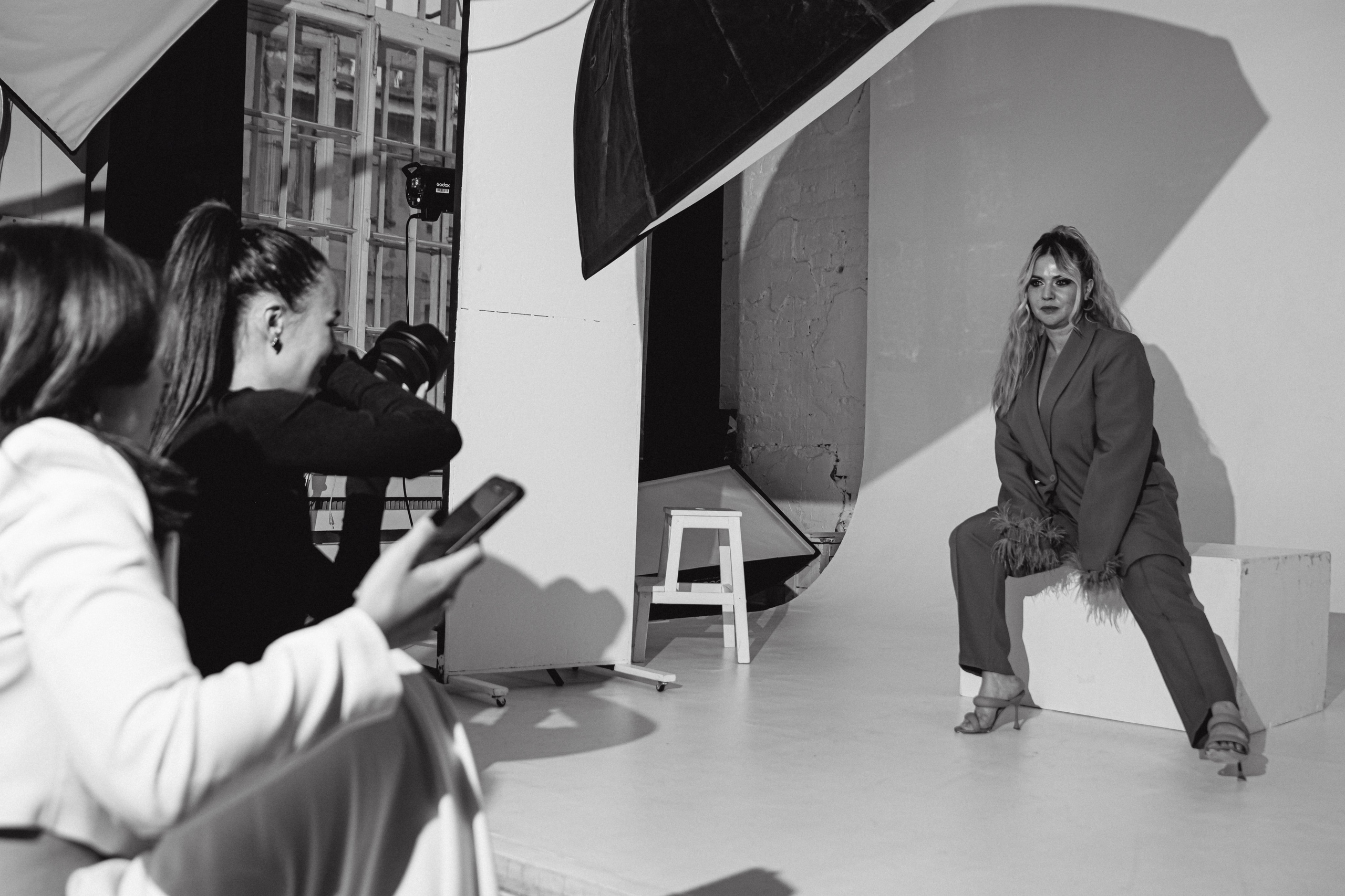 Фэшн-съёмка участниц Миссис Бизнес Гатчина 2023. Портретный фотограф в Санкт-Петербурге Дмитриева Наталия