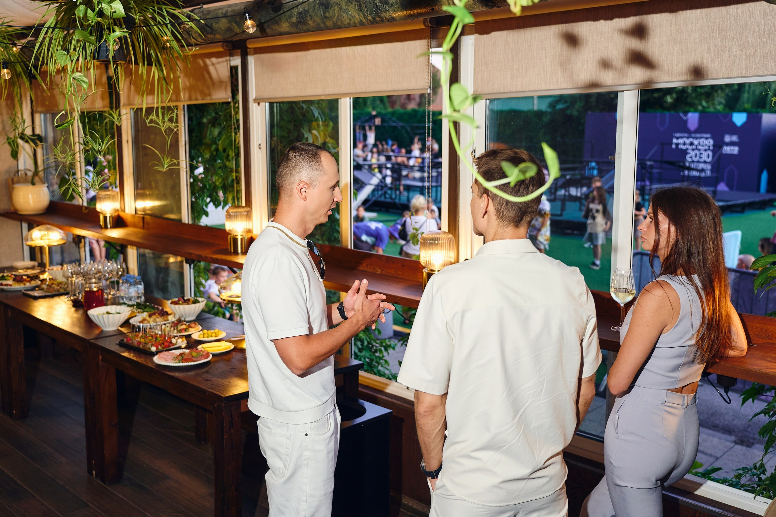 Квартирник миллиардов. Фотограф Ольвия Капранова в Москве и московской области