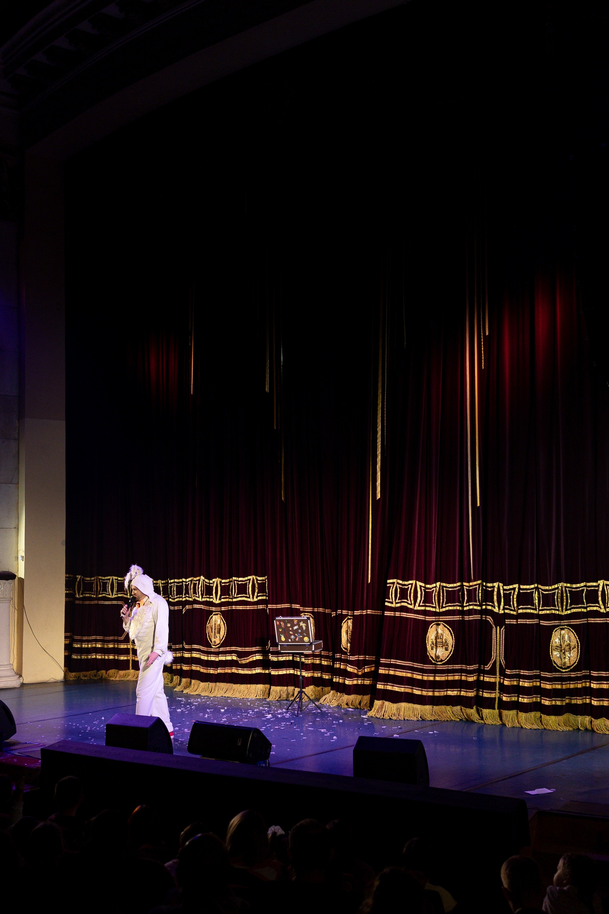 Шоу Фокусников