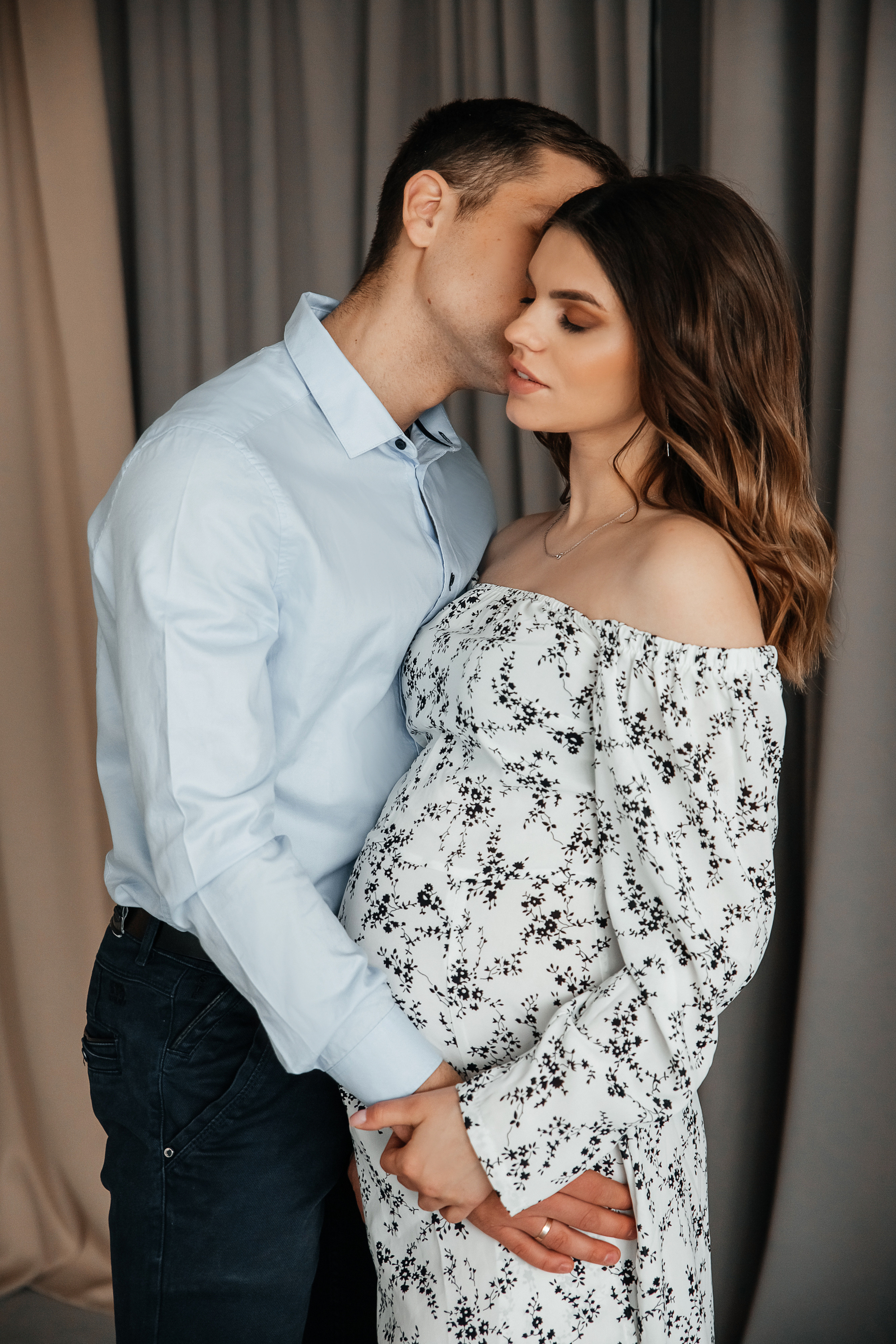 Съемка беременности в студии. Свадебный и семейный фотограф в Витебске Наталья Мамойко