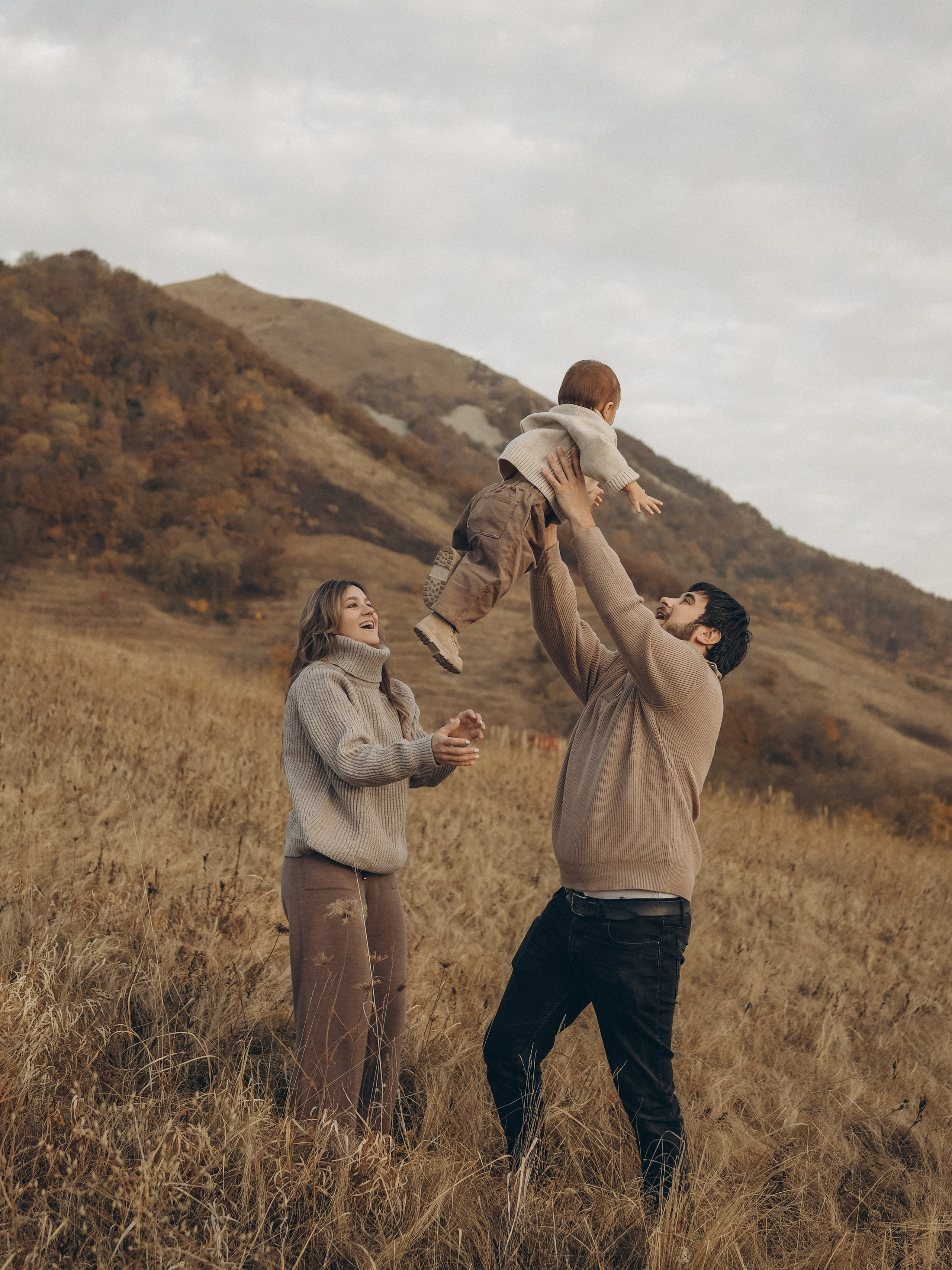 Семейная съемка Гаяны, Аркадия и малыша Самуила. Свадебный фотограф Ирина Беляева Пятигорск|Кисловодск|Эльбрус|Домбай