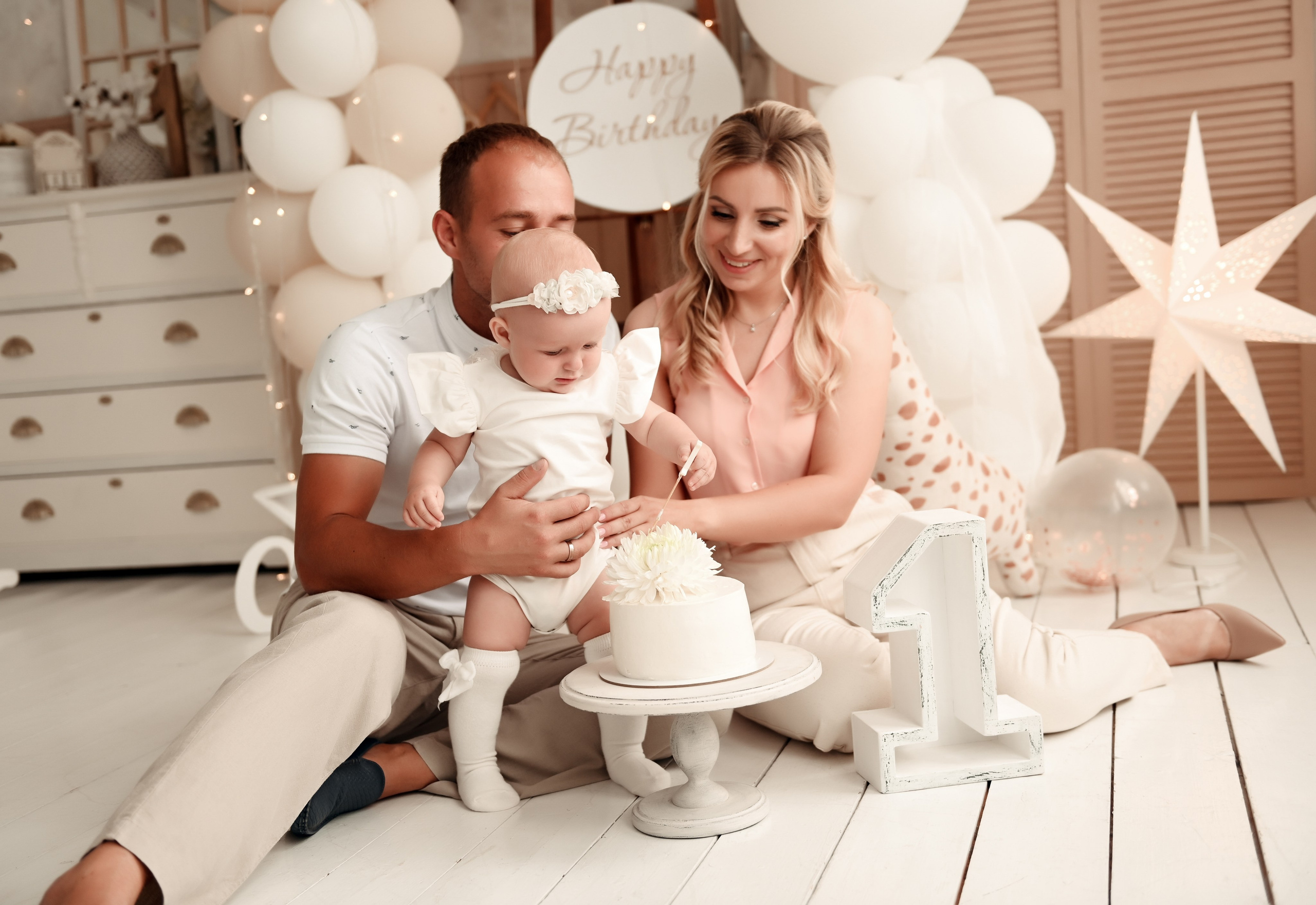 Семейная на 1 годик. Свадебный, семейный, детский, контент фотограф в Омске Максим Ильин