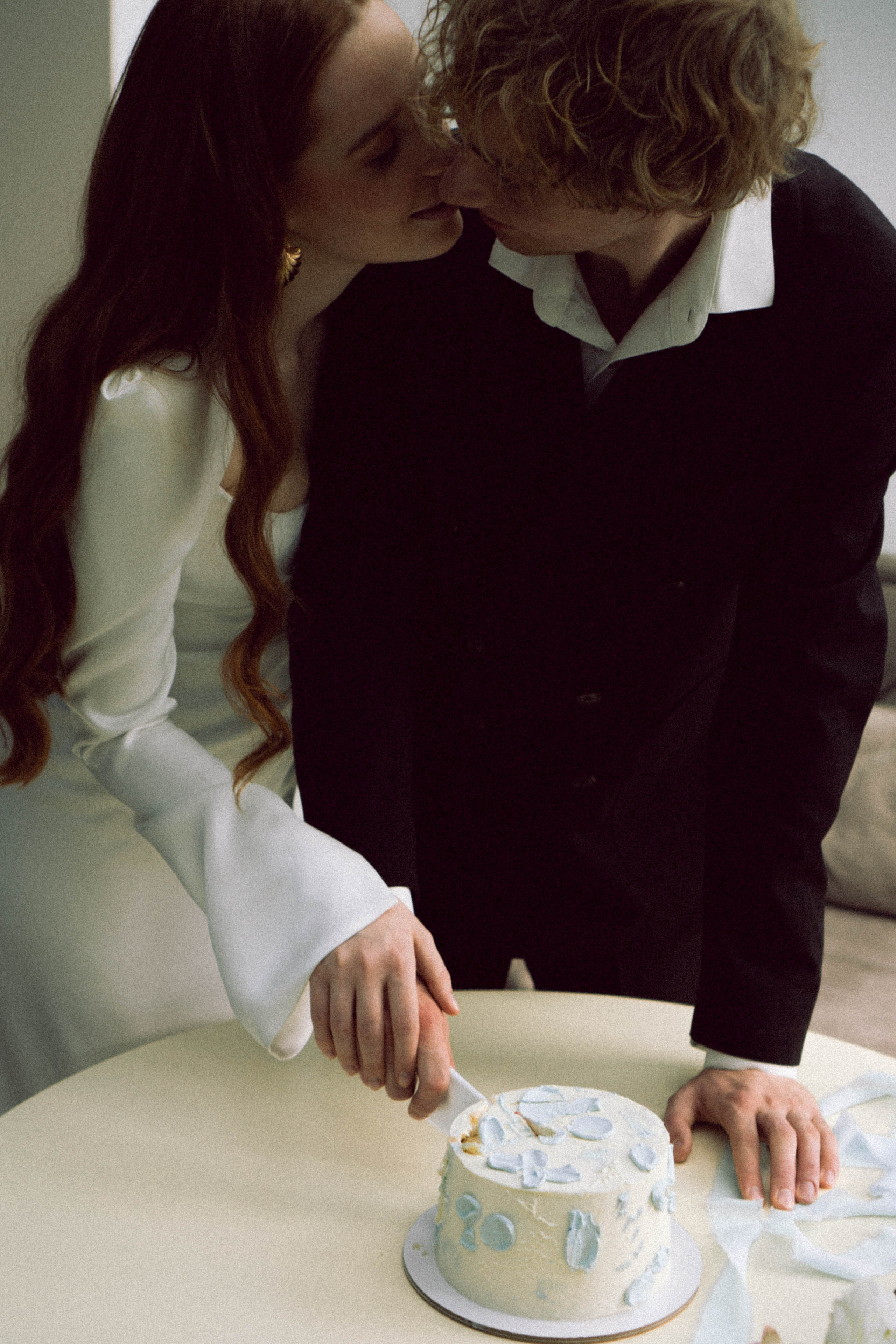 СВАДЕБНАЯ СЬЕМКА В ОТЕЛЕ. СБОРЫ ЖЕНИХА И НЕВЕСТЫ И ТАКЖЕ ТОР И ПОДГОТОВКА К ПРОГУЛКЕ. Профессиональный фотограф, Санкт-Петербург — Виктория Богомолова