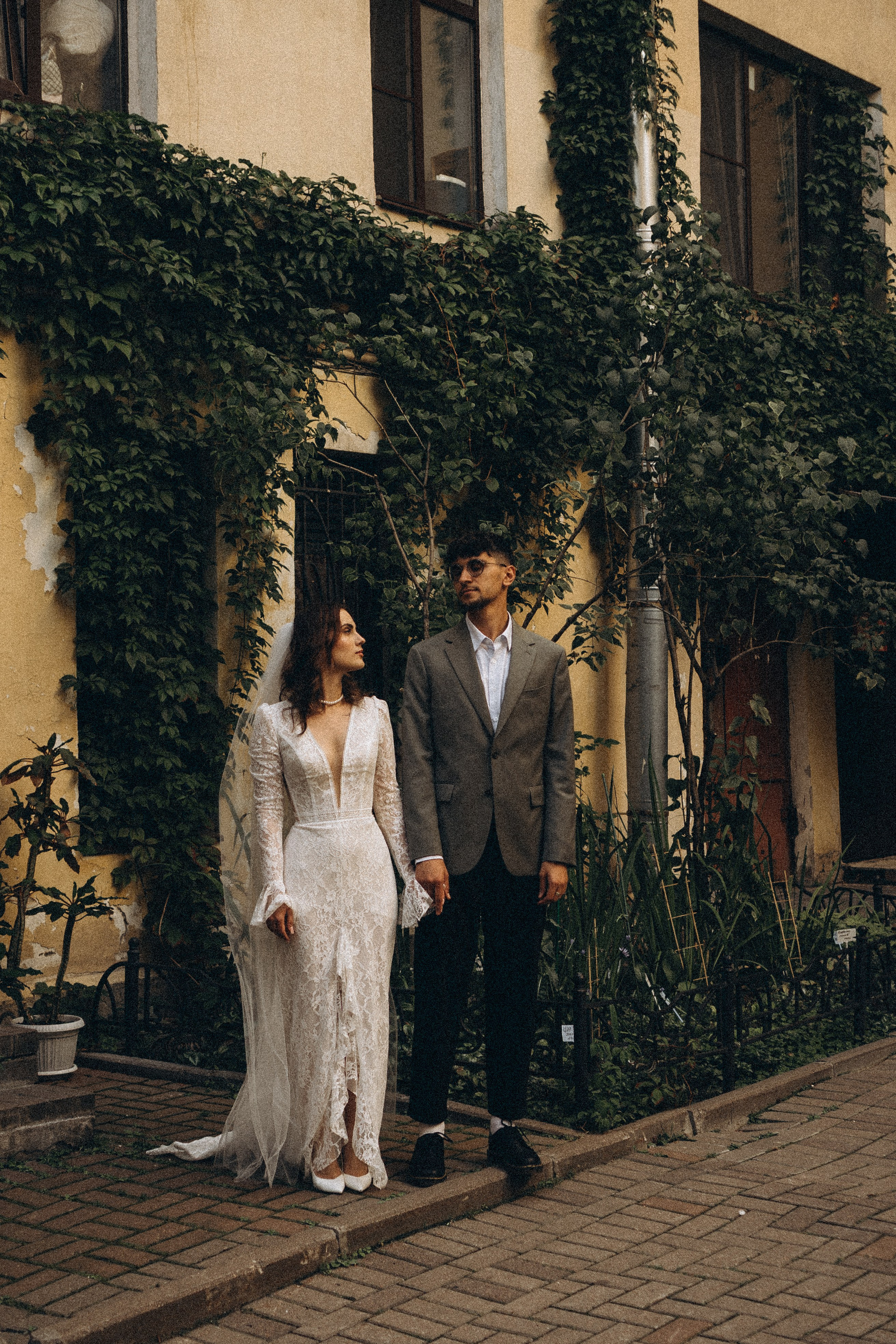 СВАДЕБНАЯ ПРОГУЛКА ВОЗЕ ИСАИКЕВСКОГО СОБОРА АСТОРИИ И ЗАКОНОДАЛЕТНОГО СОБРАНИЯ. Профессиональный фотограф, Санкт-Петербург — Виктория Богомолова