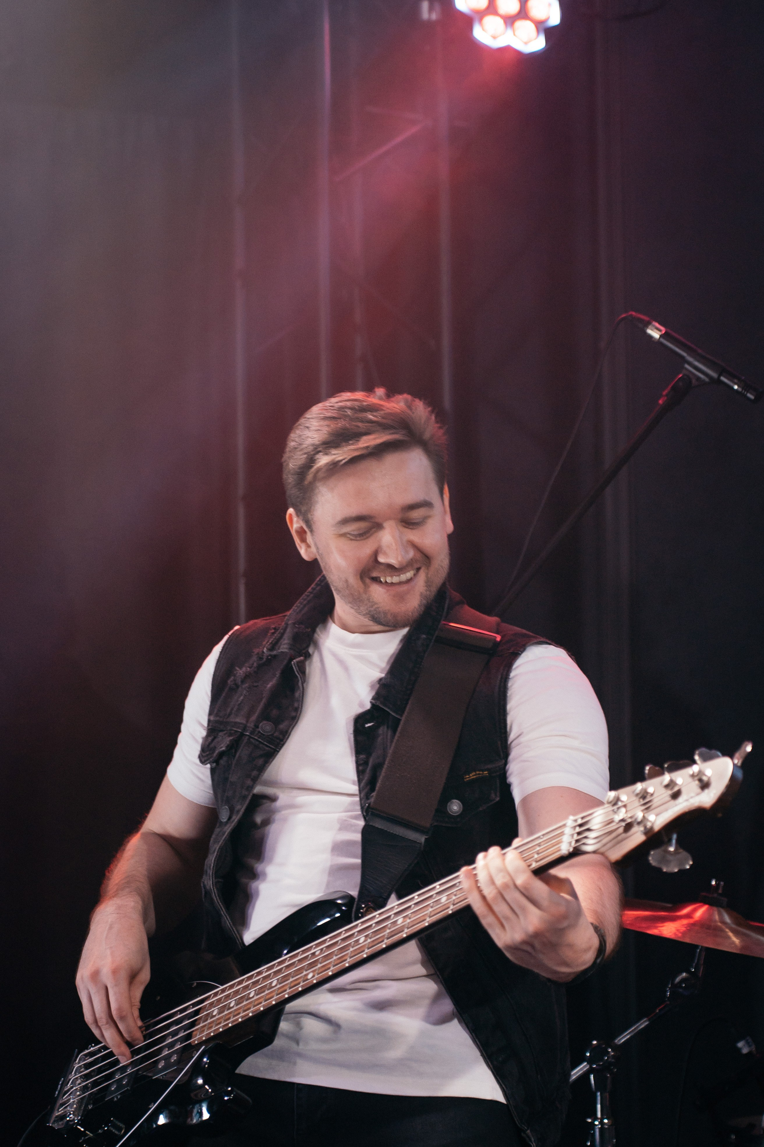 Mini Concert. Photographer based in moscow Peter Tchana