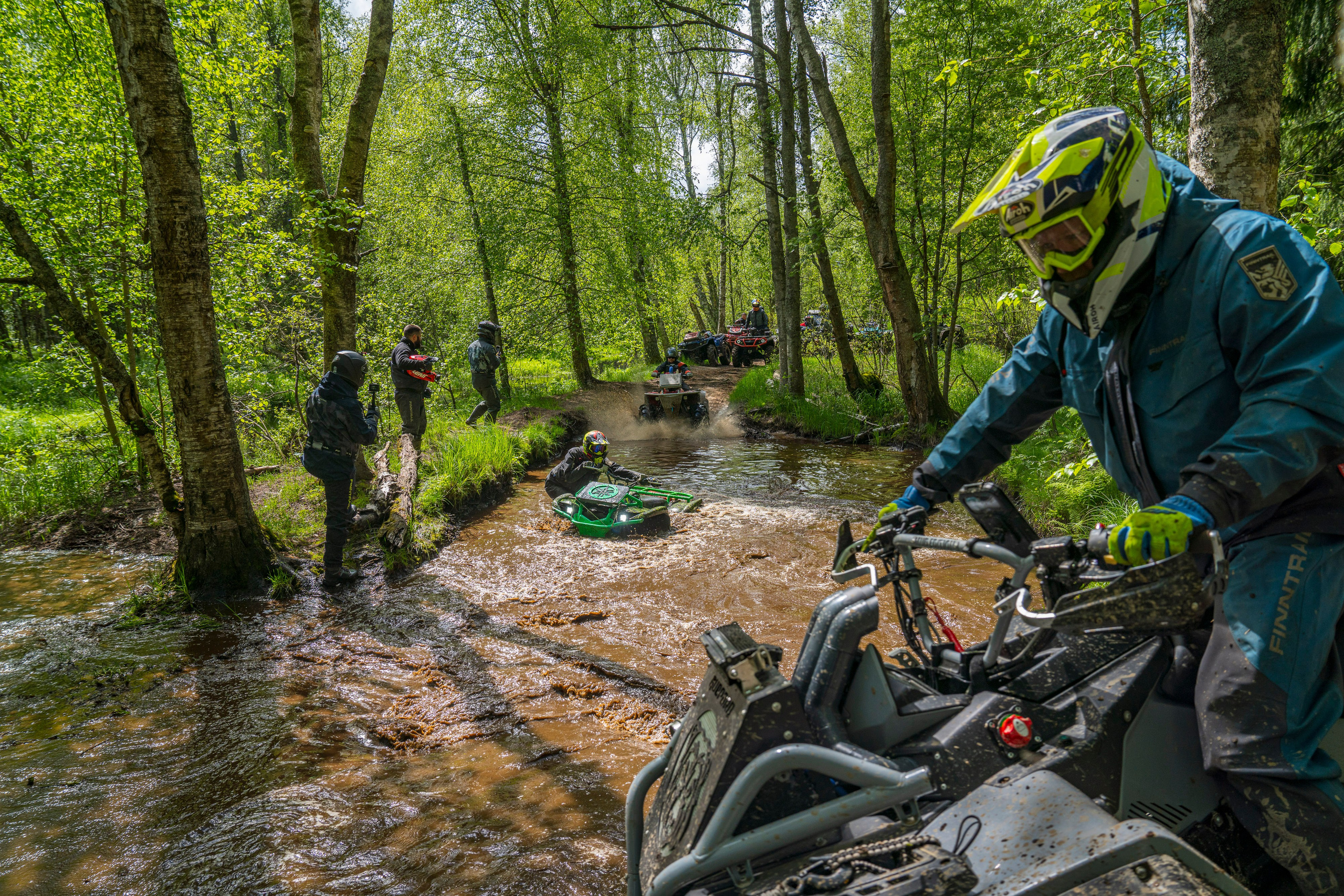 RazVolution. Графический дизайнер Илья Левченко
