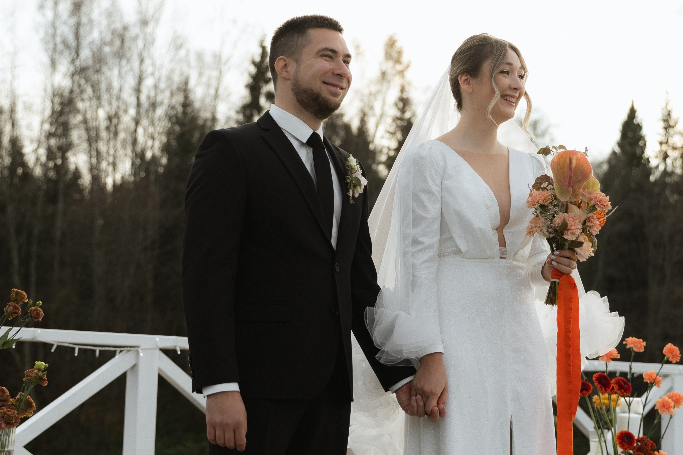 Two people swiped right. Свадебный фотограф Ярославль, Рыбинск