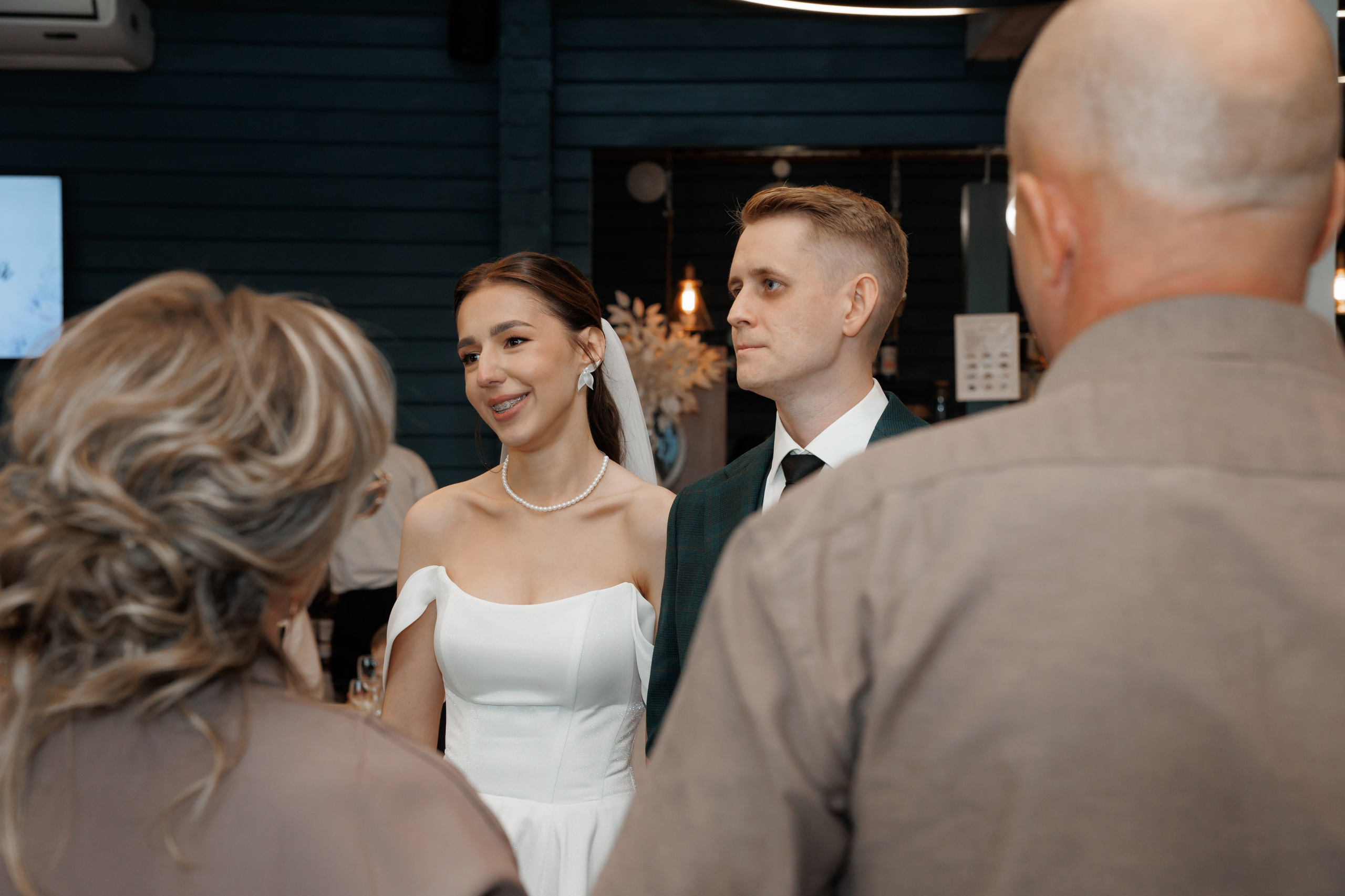 Регистрация в отеле Fish Point, ЗАГС Бутово, прогулка в Остафьево. Свадебный и репортажный фотограф (Москва, Королев и другие)