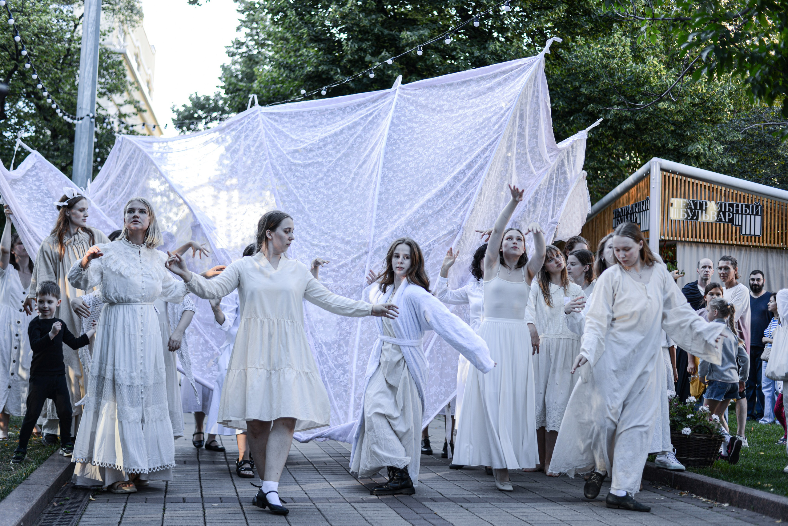 Актеры театра Пух и Прах. Rystemys Picture