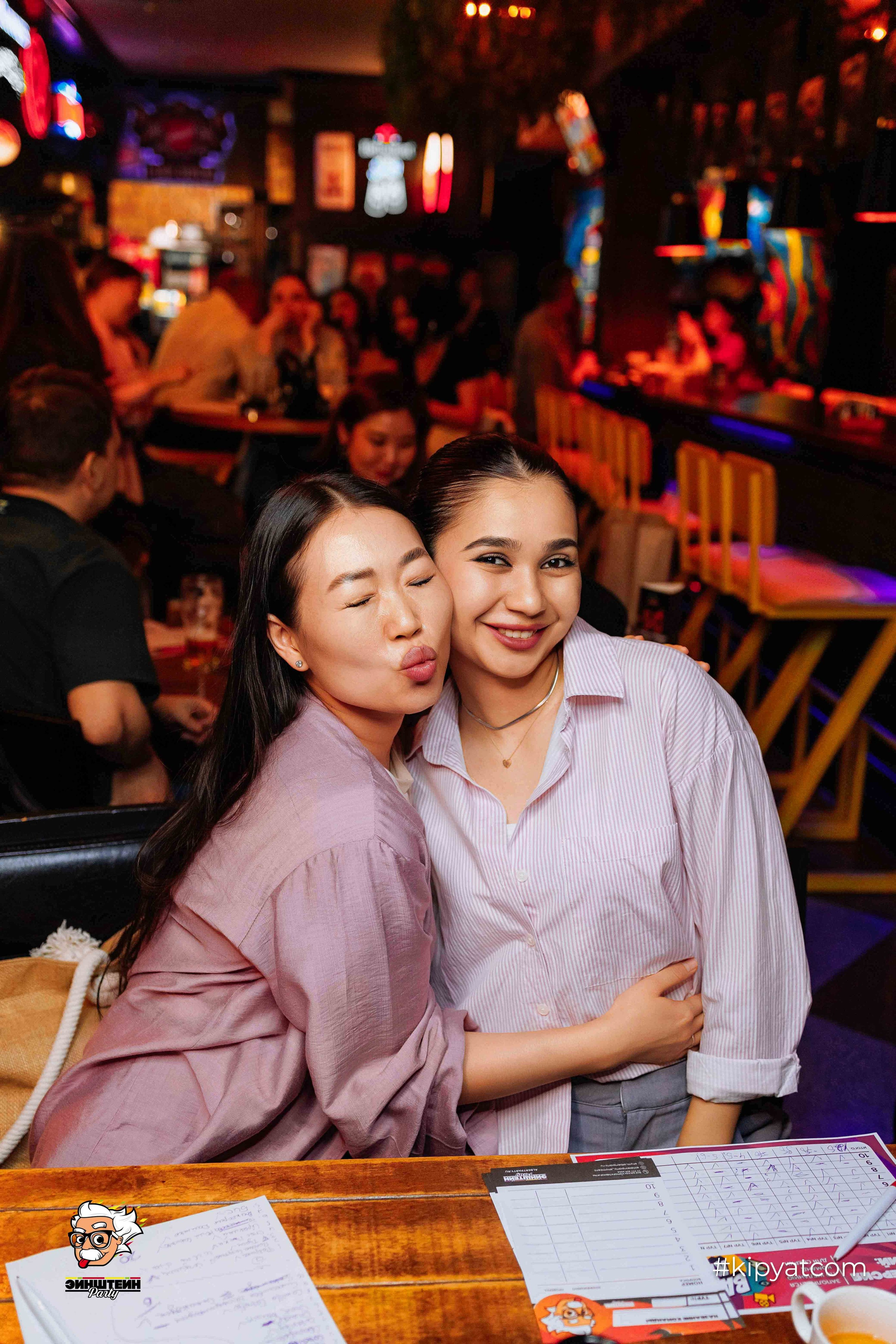 Эйнштейн Party