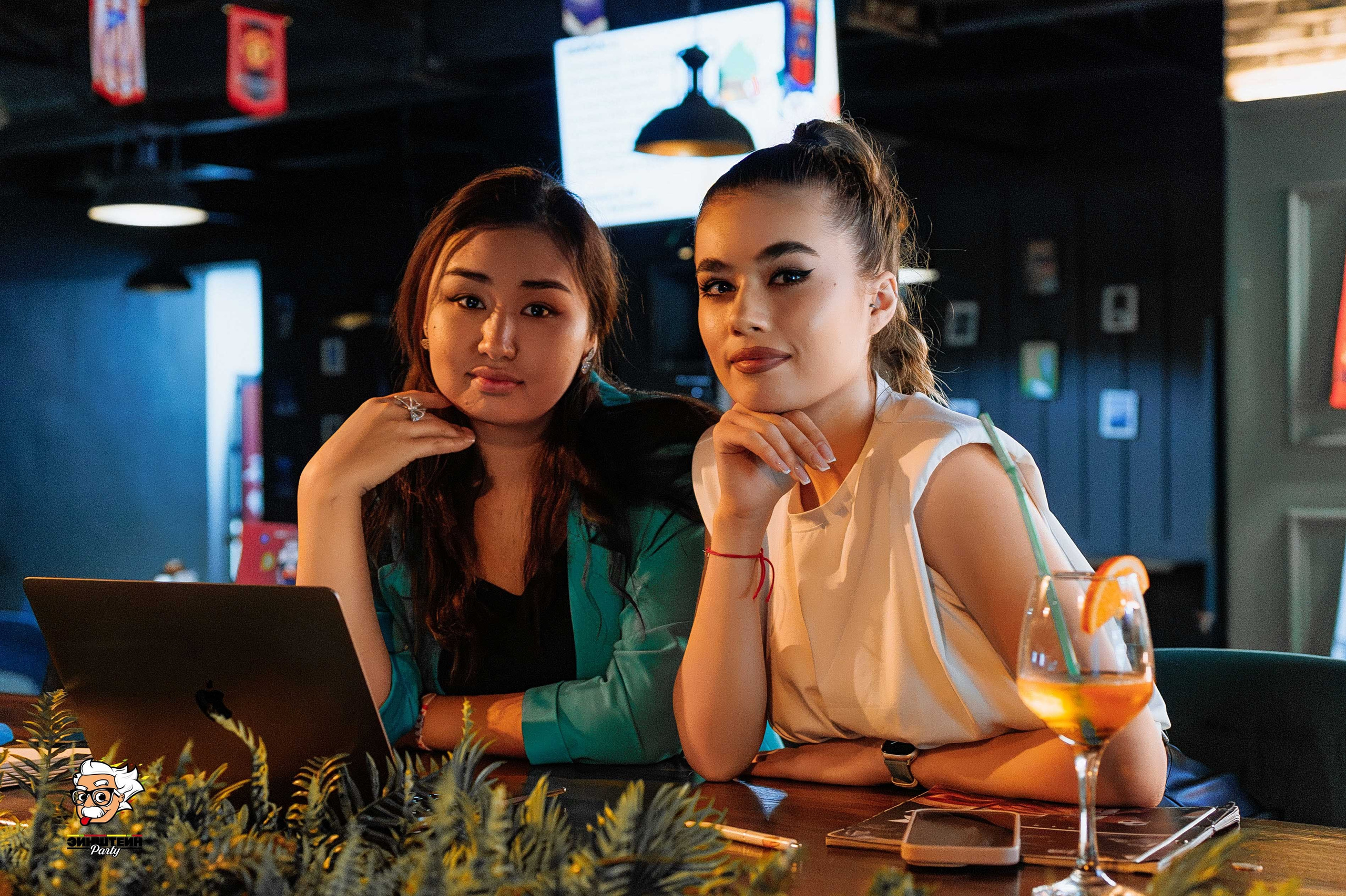 Эйнштейн Party