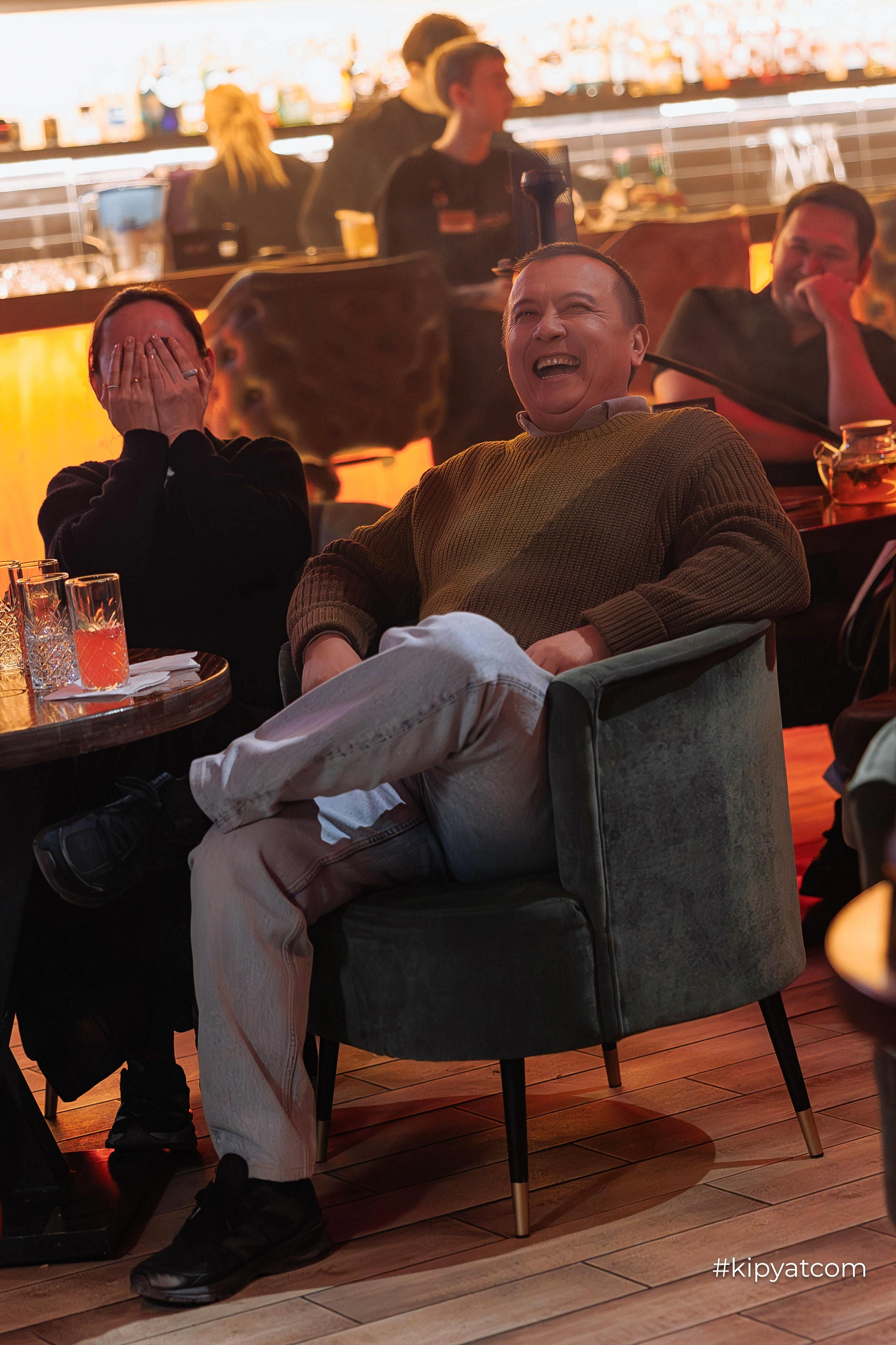 Сольный стендап концерт Александра Меркуль