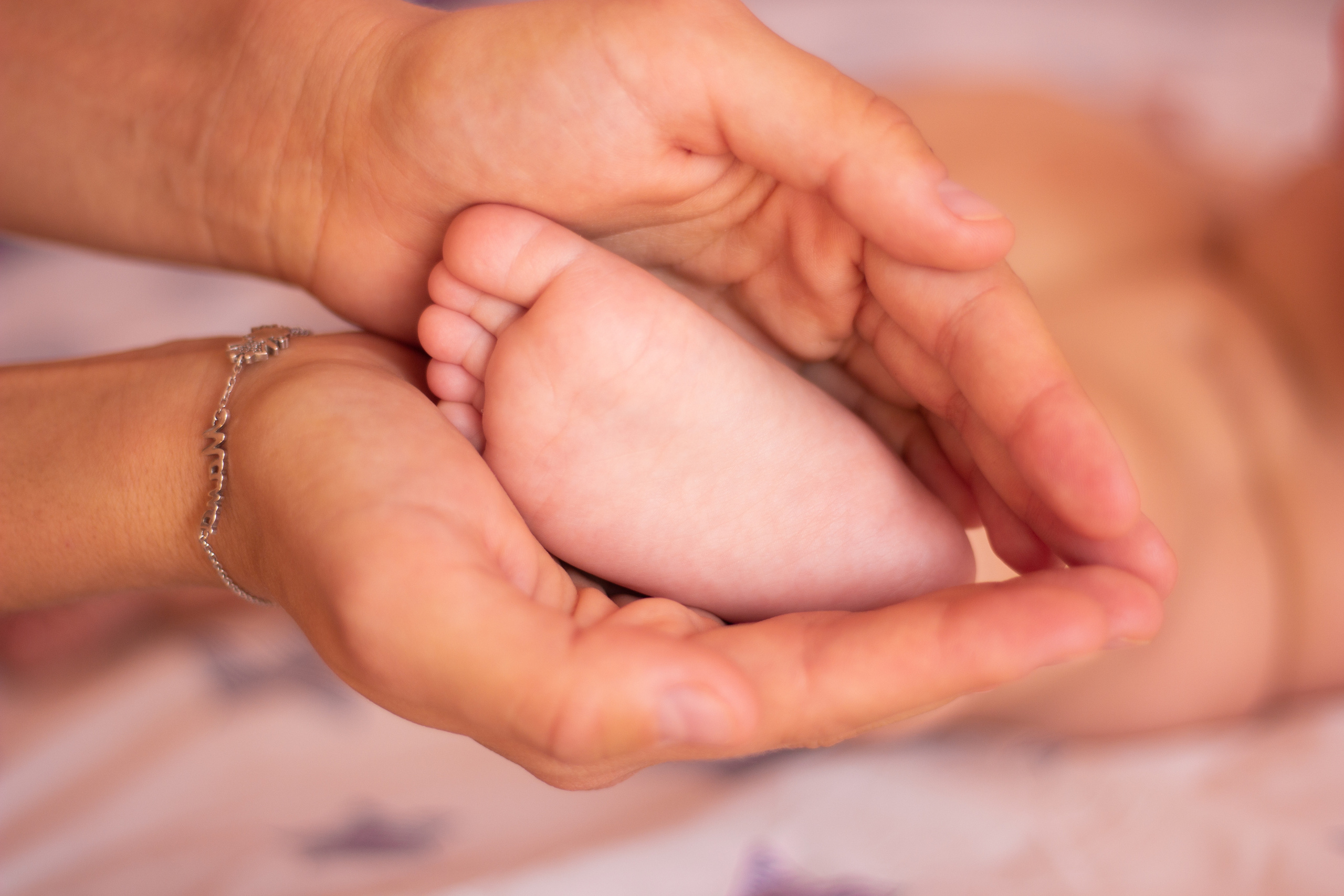 Варя и Лиза. Фотограф грудного вскармливания в Москве Екатерина