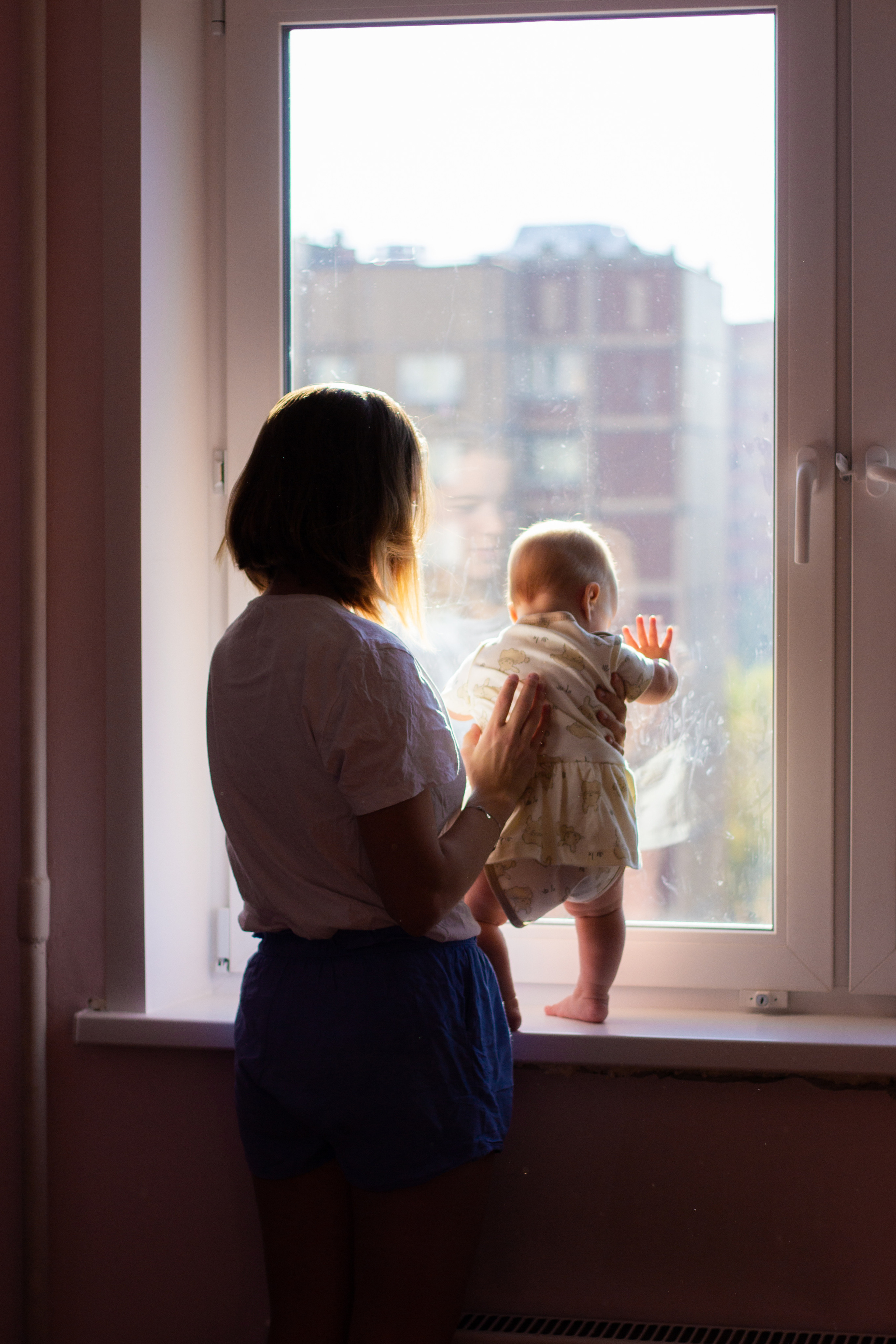 Варя и Лиза. Фотограф грудного вскармливания в Москве Екатерина