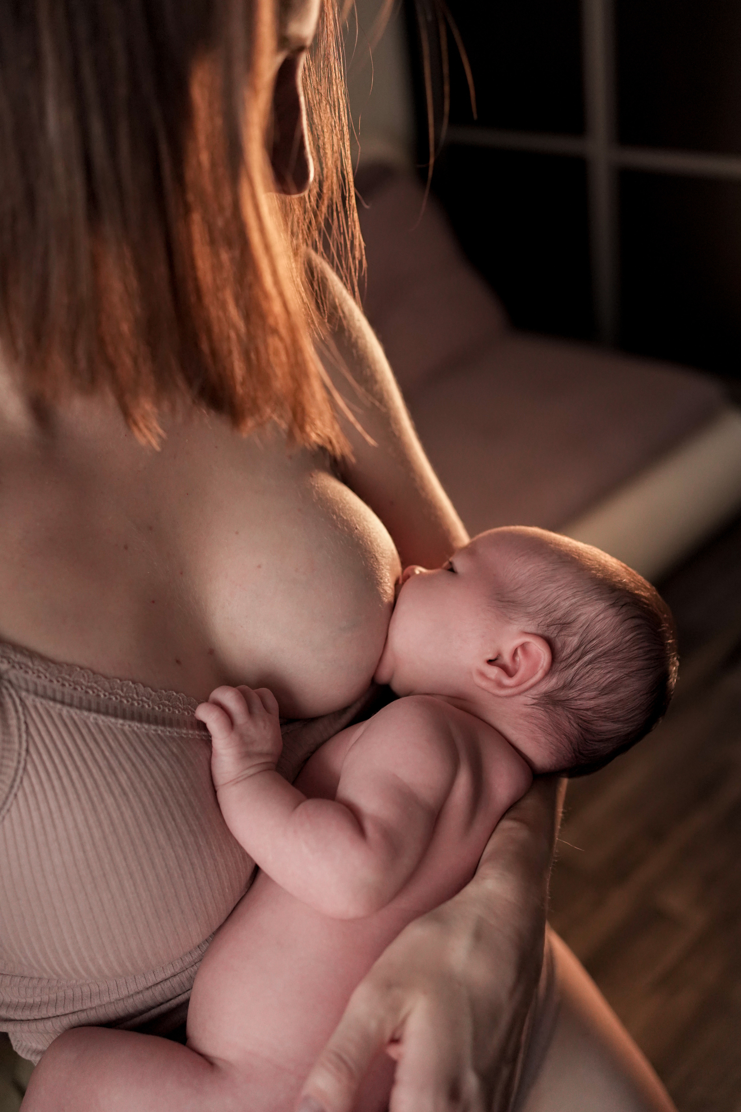 Женя и Лера. Фотограф грудного вскармливания в Москве Екатерина