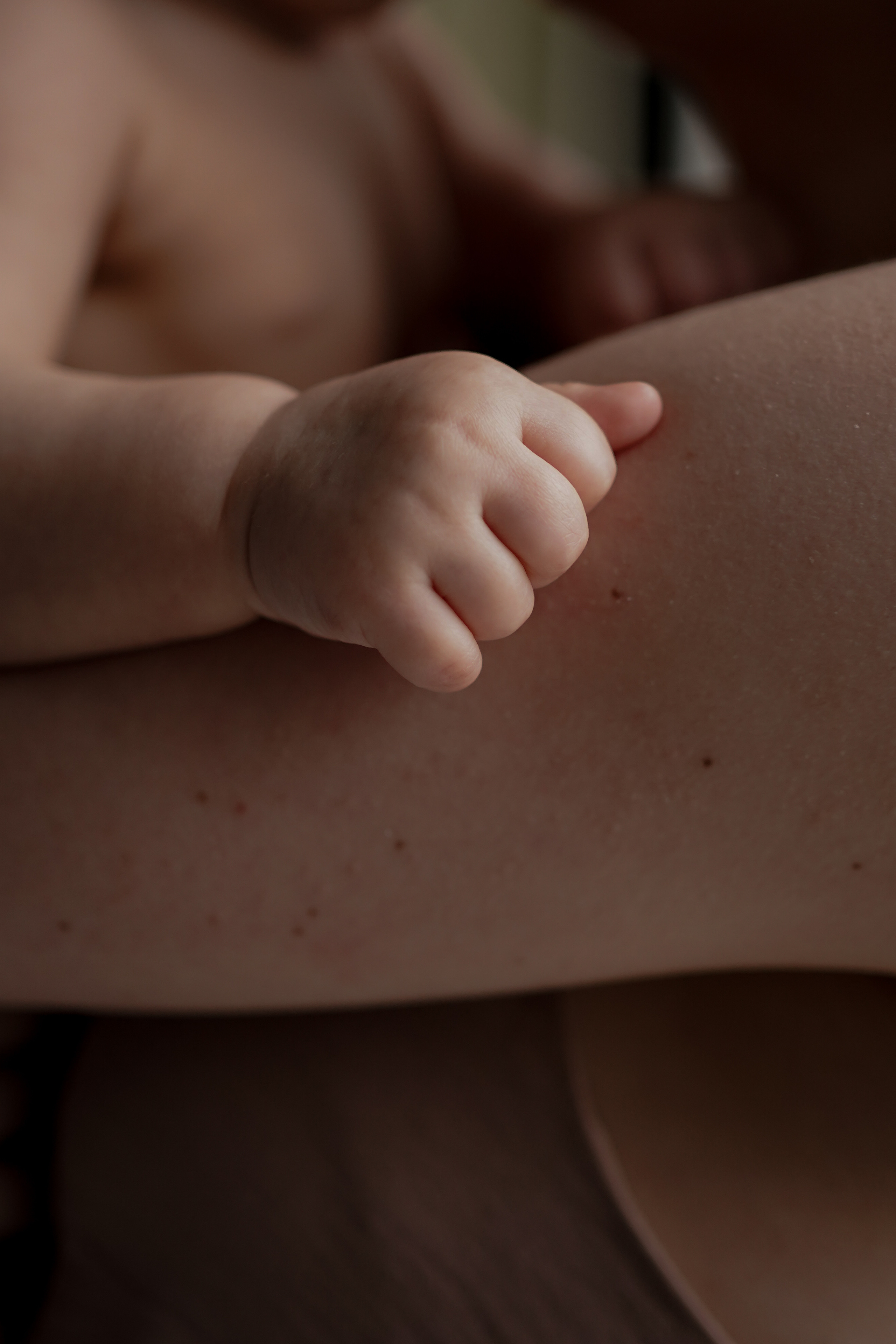 Тася и Тара. Фотограф грудного вскармливания в Москве Екатерина