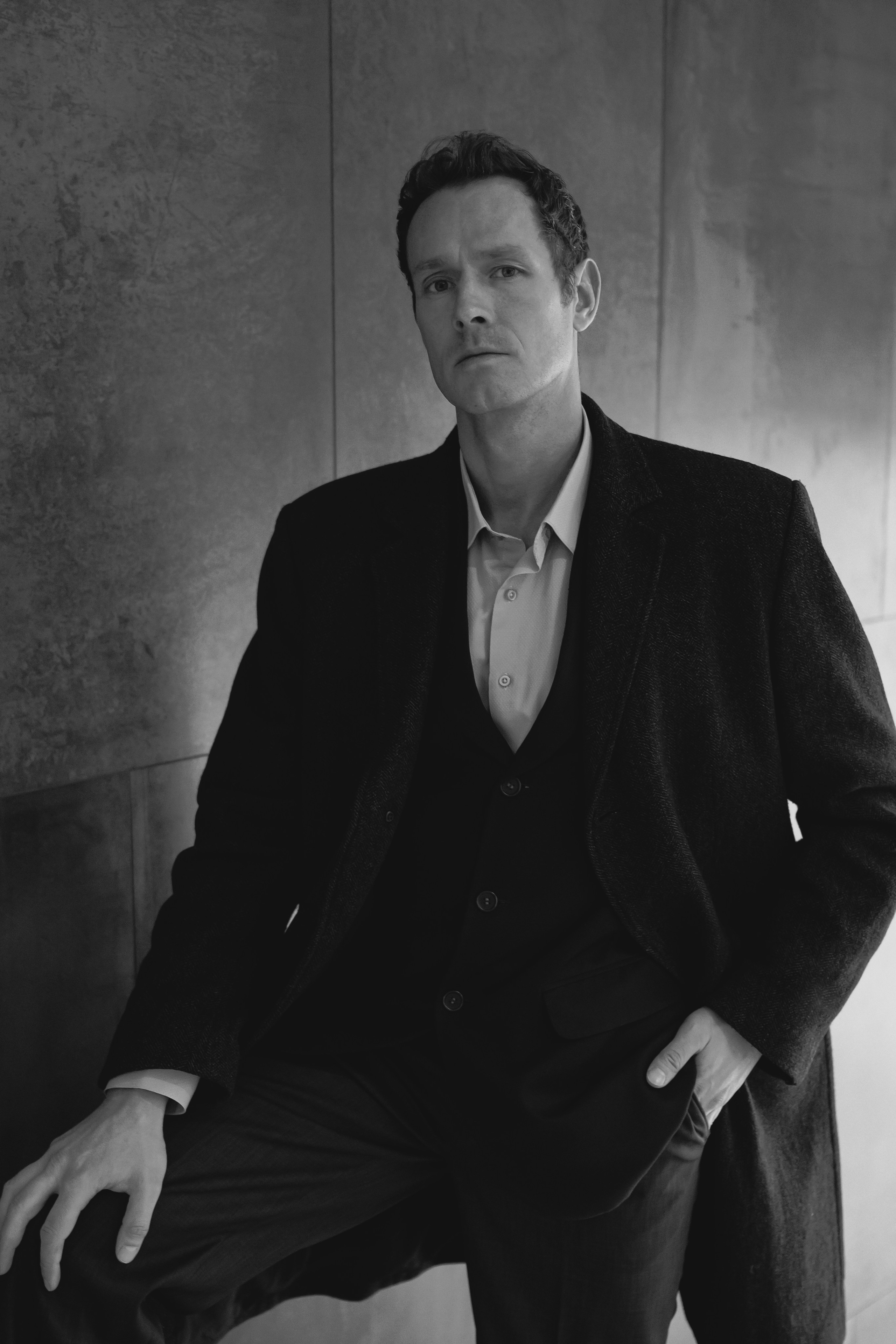 черно белый вариант отретушированного кадра