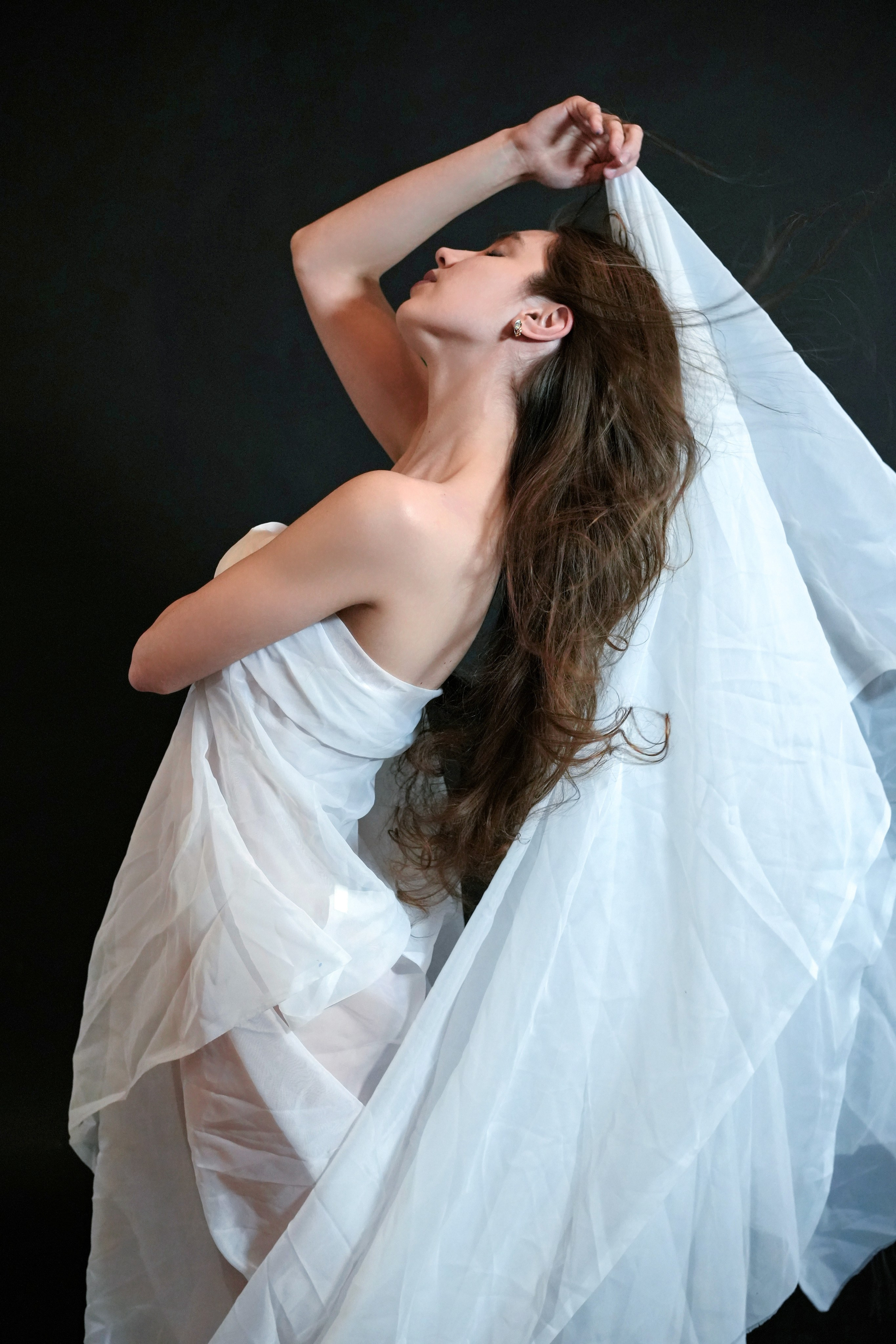 Коммерция тюль. Костюмер, художник кино и телевидения в спб