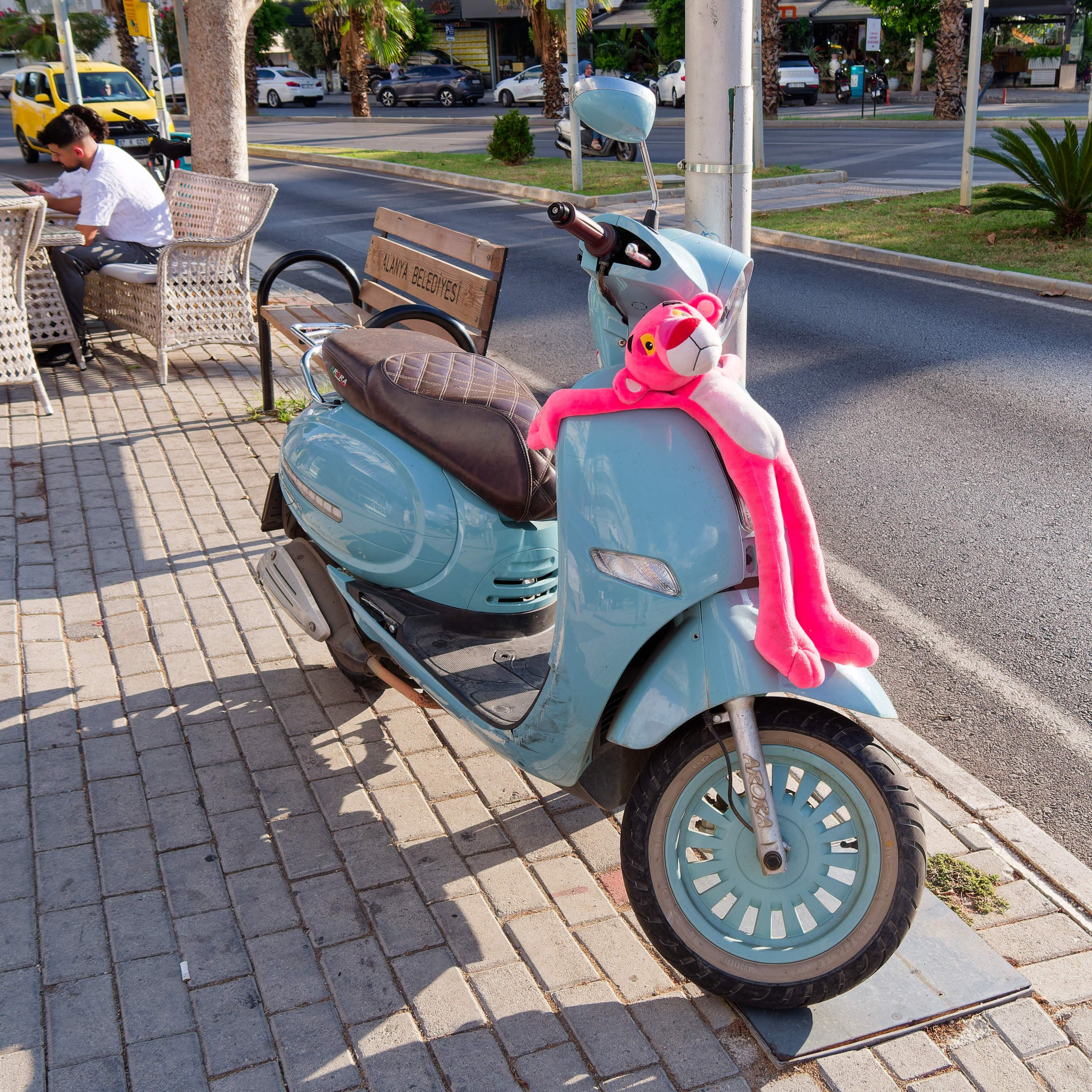 Алания 2025, город, стрит-фото. Избранные фотографии