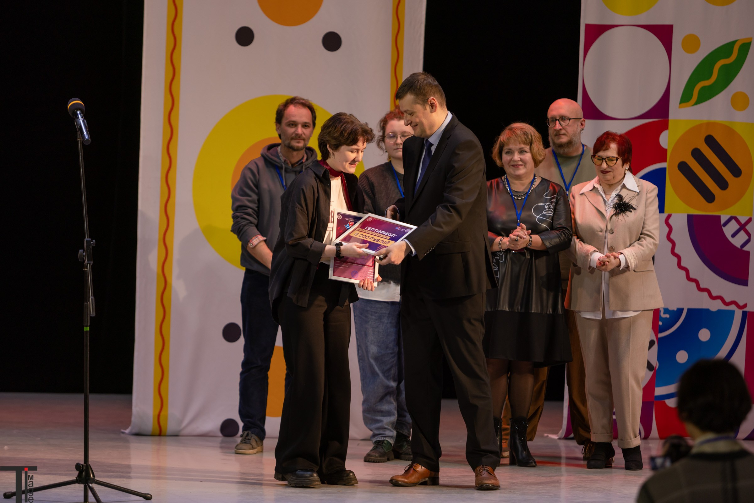 Театральная Вятка 2025. Имидж Технологии — репортажная фотография в Кирове Кировской области. Производство сувенирных магнитов, заливных этикеток и значков