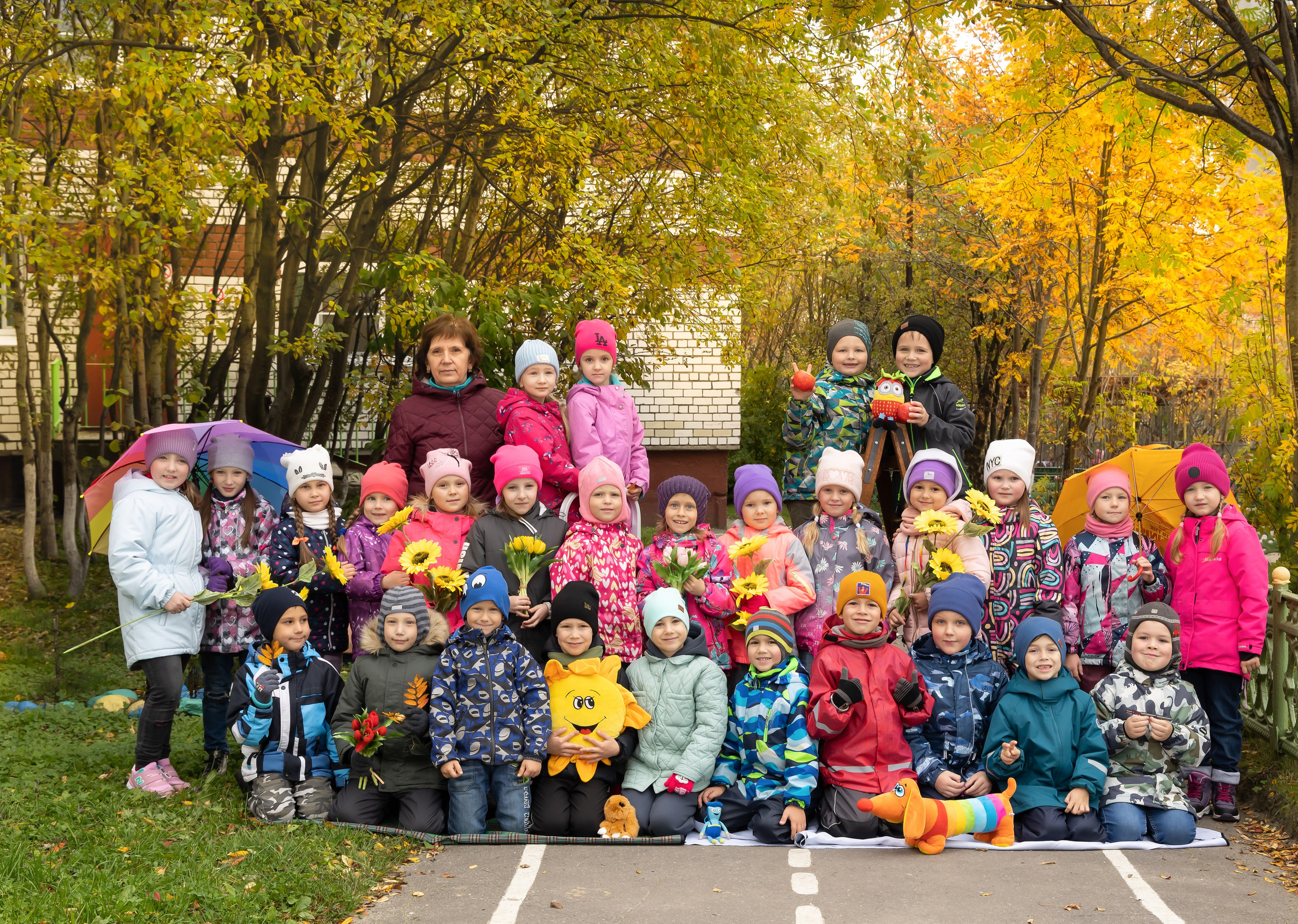 Детские сады. Выпускные альбомы. Детская сюжетная съемка