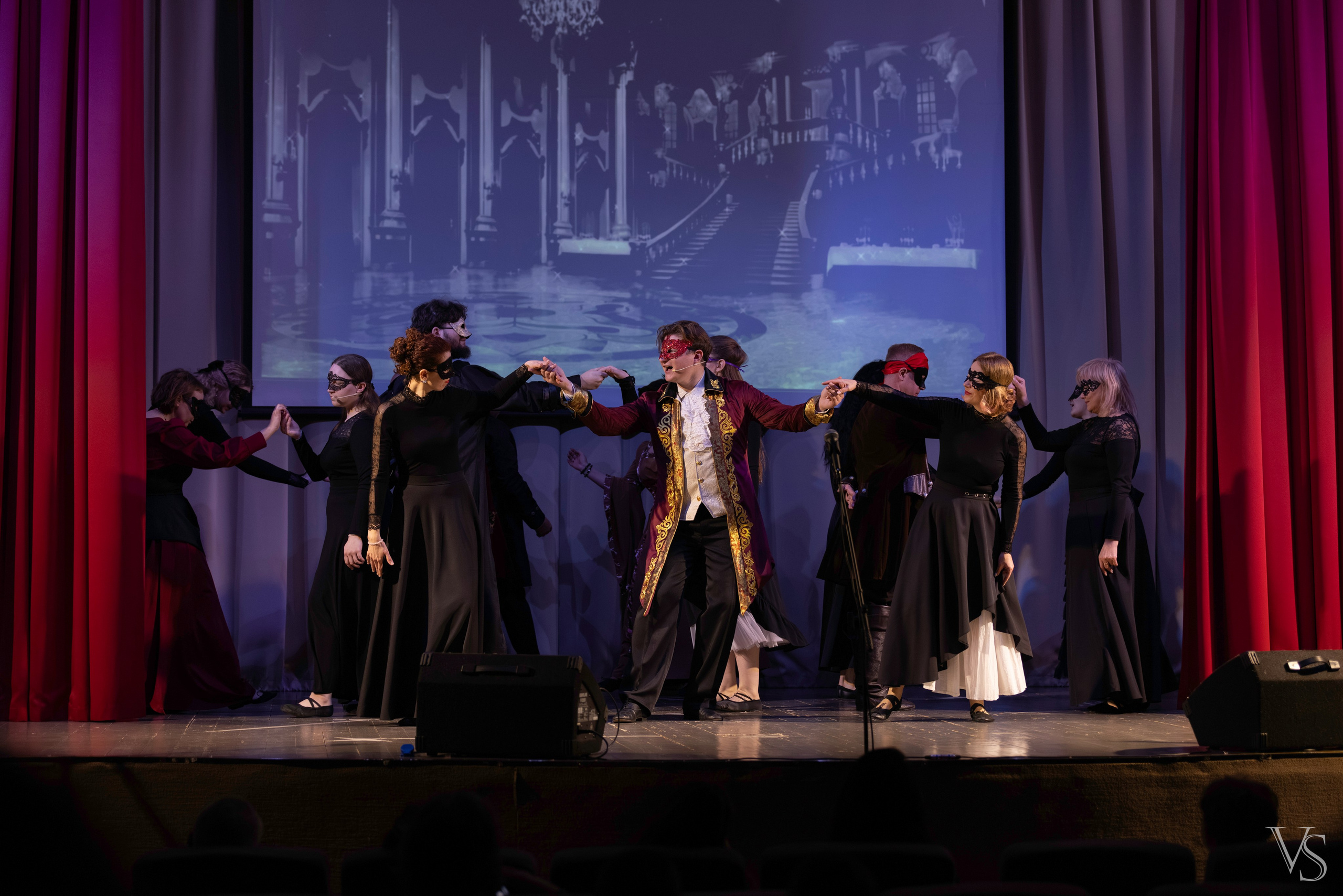 Монте Кристо. Фотограф Виктор Степанов