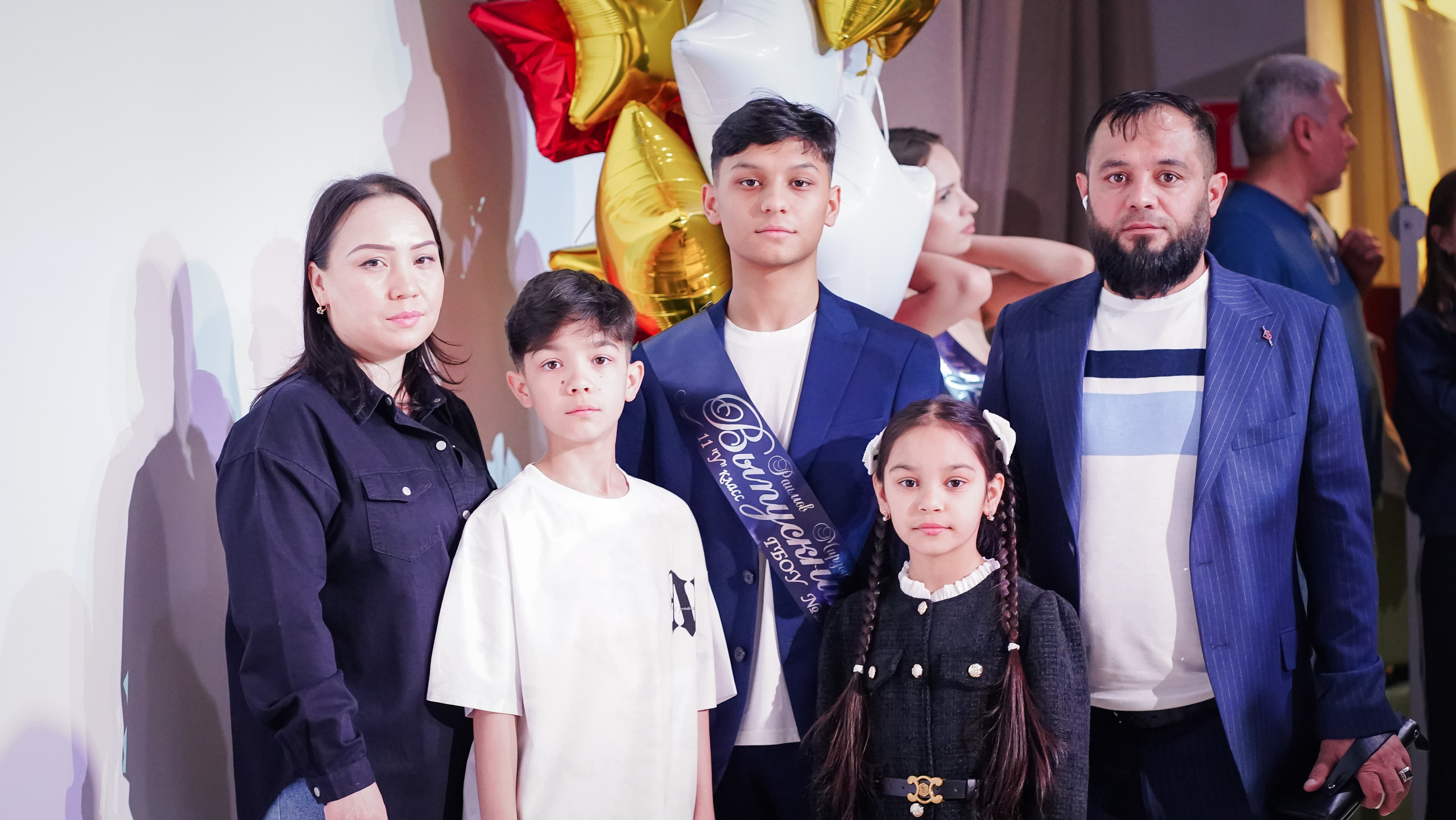 11 У Последний звонок. Семейный и детский фотограф в Москве (Тинао) Галкина Алевтина