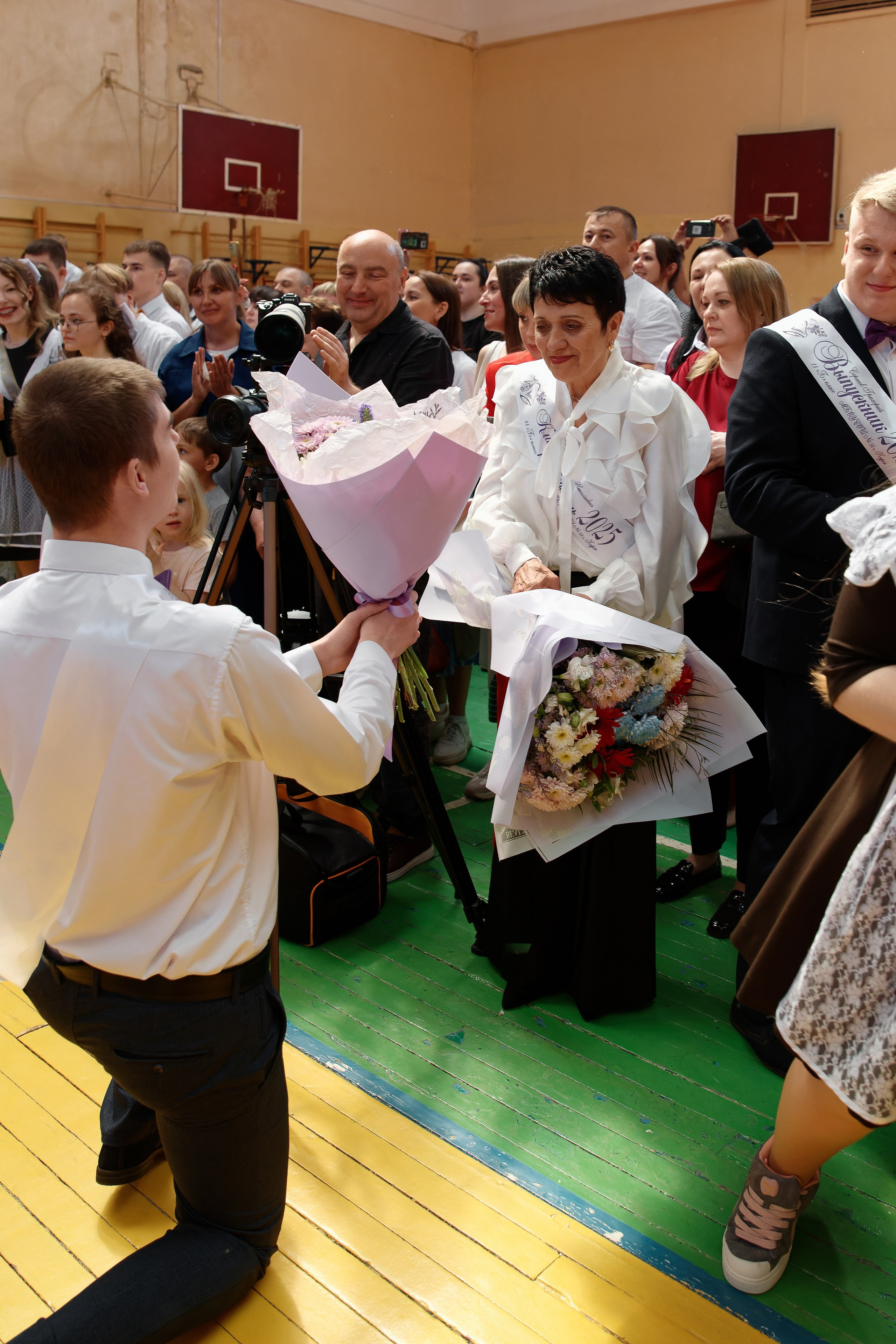 Последний звонок Школа № 42. Семейный фотограф — Макс Белогрудов