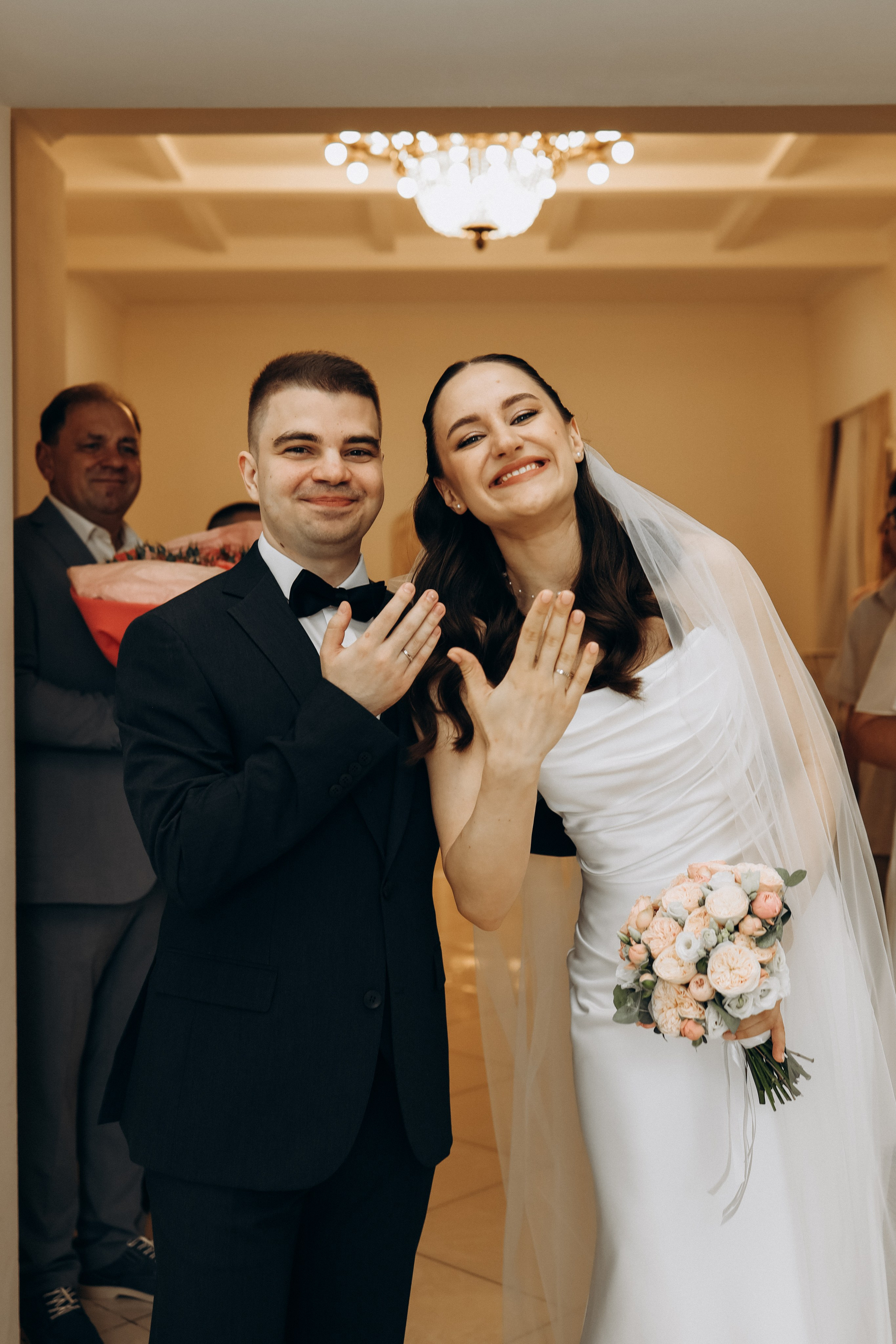 К&П. ЗАГС ВДНХ + прогулка. Диана Чечель. Свадебный и семейный фотограф в Москве