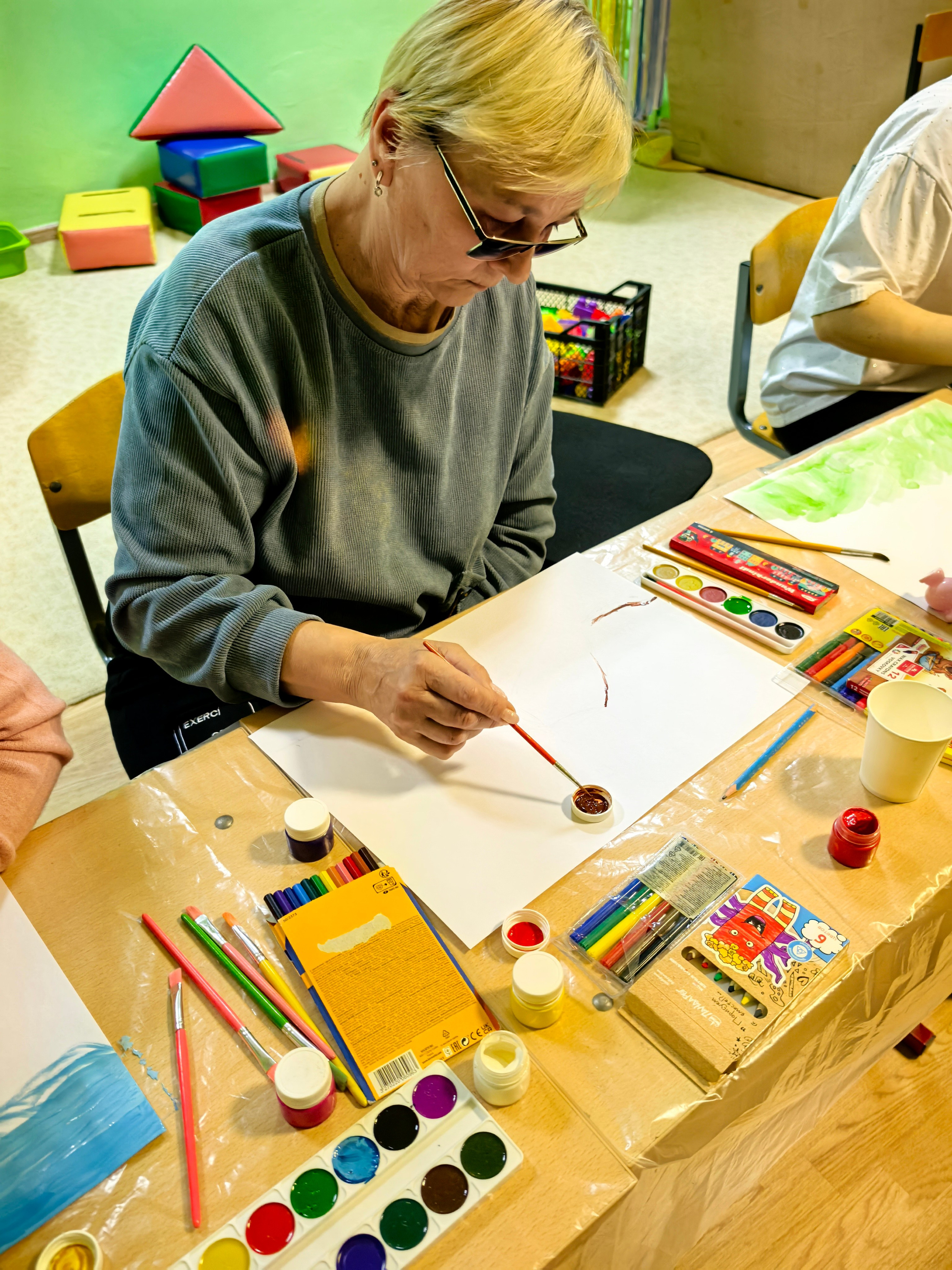 Арт-терапия для мам. АНО «Центра социальных проектов «Путь в большой мир»