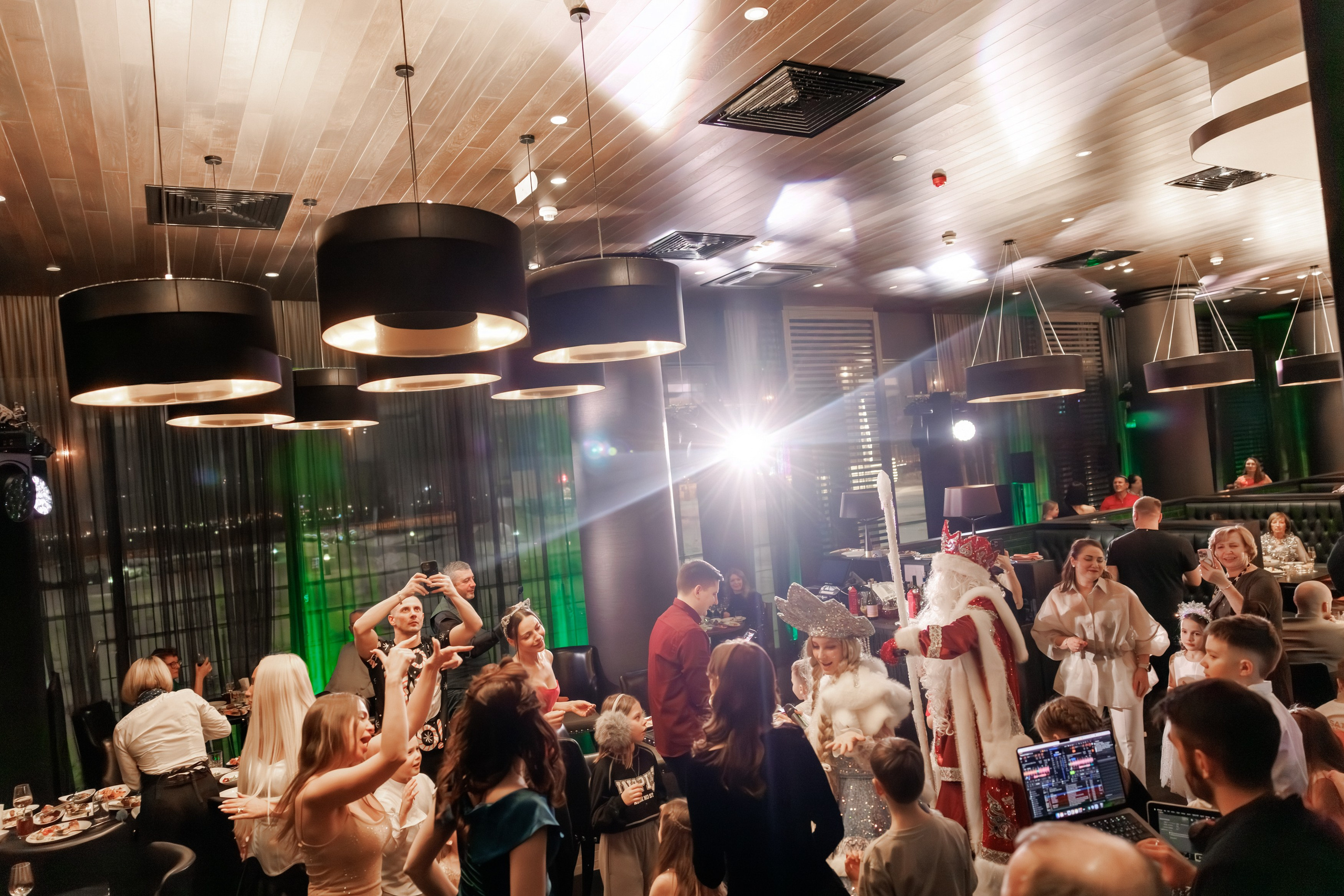 Hilton Saint Petersburg ExpoForum 4*. Коммерческий фотограф в Санкт-Петербурге | Фуд, интерьерная и рекламная съемка | Влад Жолудев