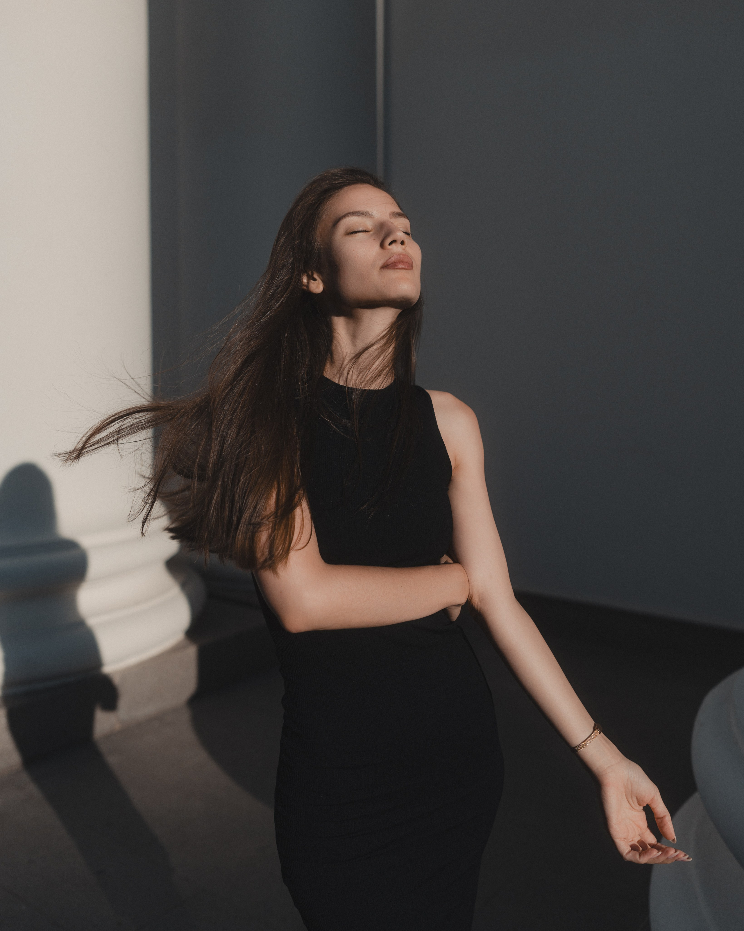 Прогулочная фотосессия с Олей по улице Тельмана