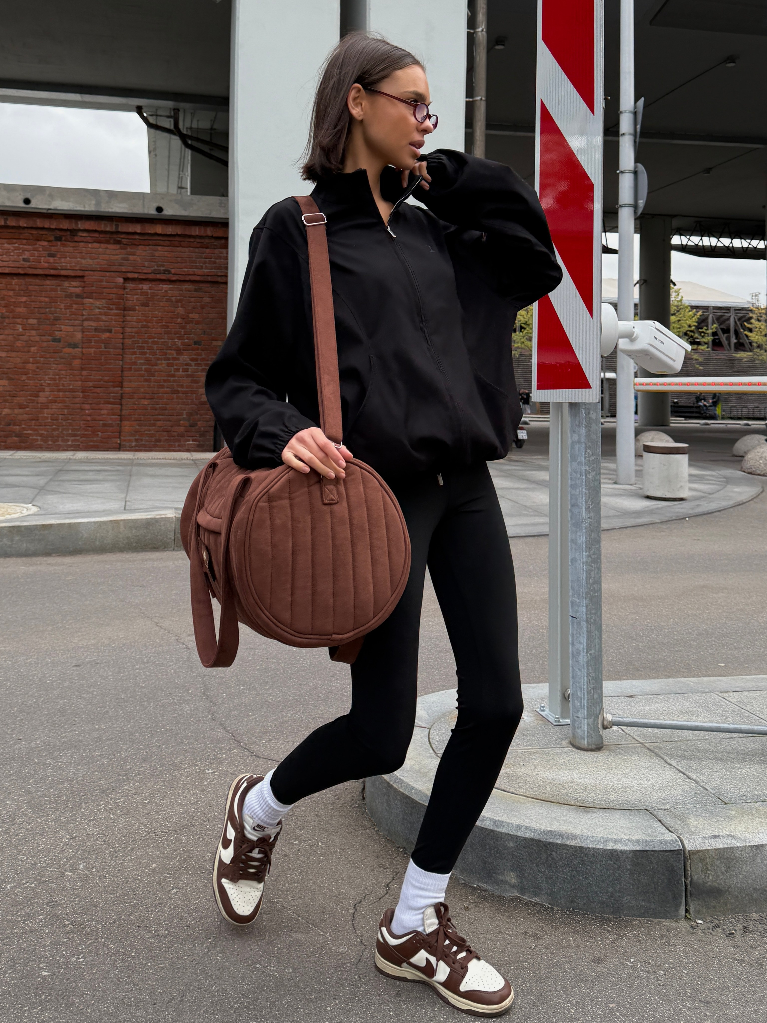 Rich peach. Фотограф для брендов и индивидуальных фотосессий в Москве