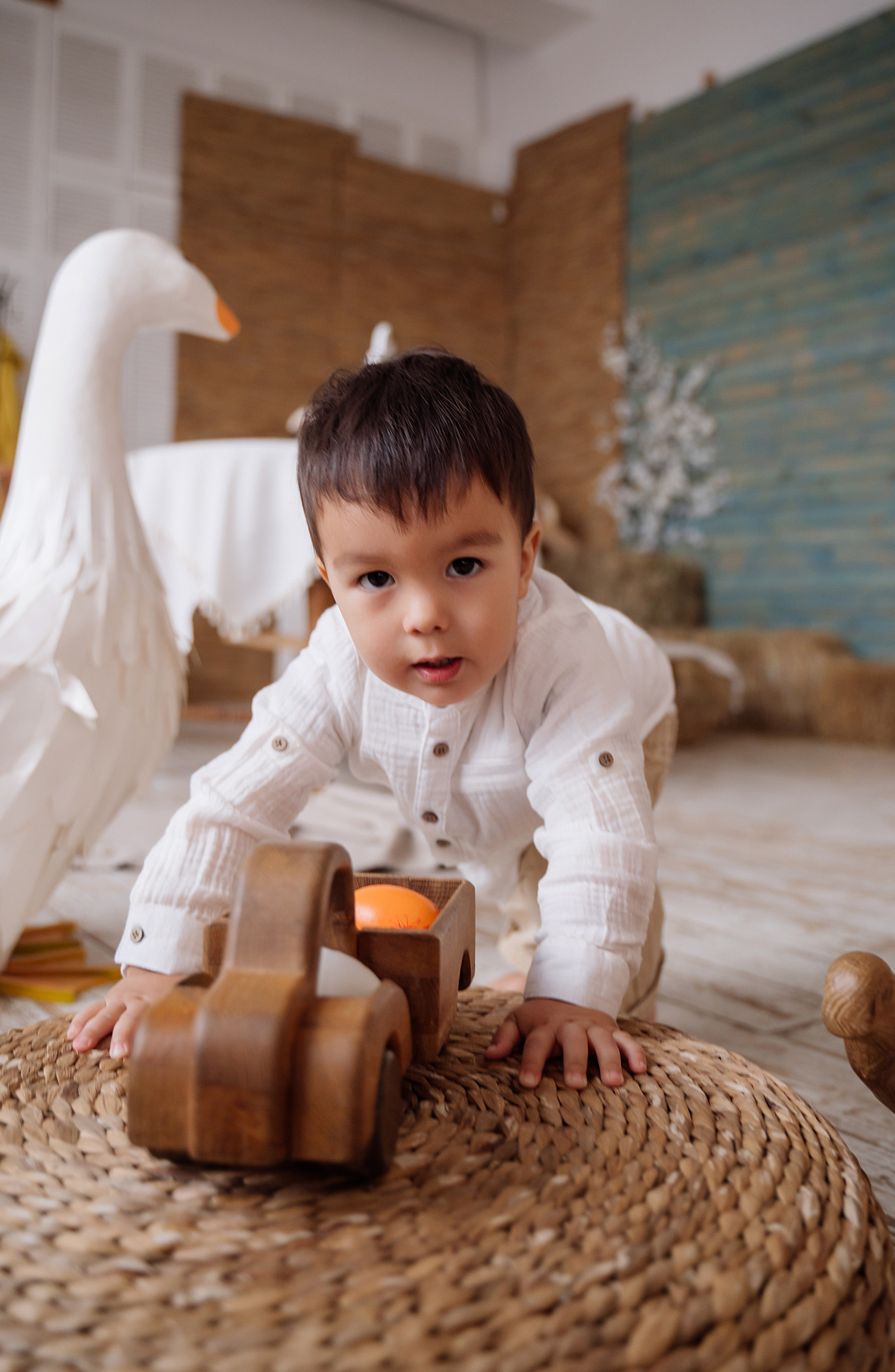 Семейная фотосессия с уточками. Свадебный фотограф