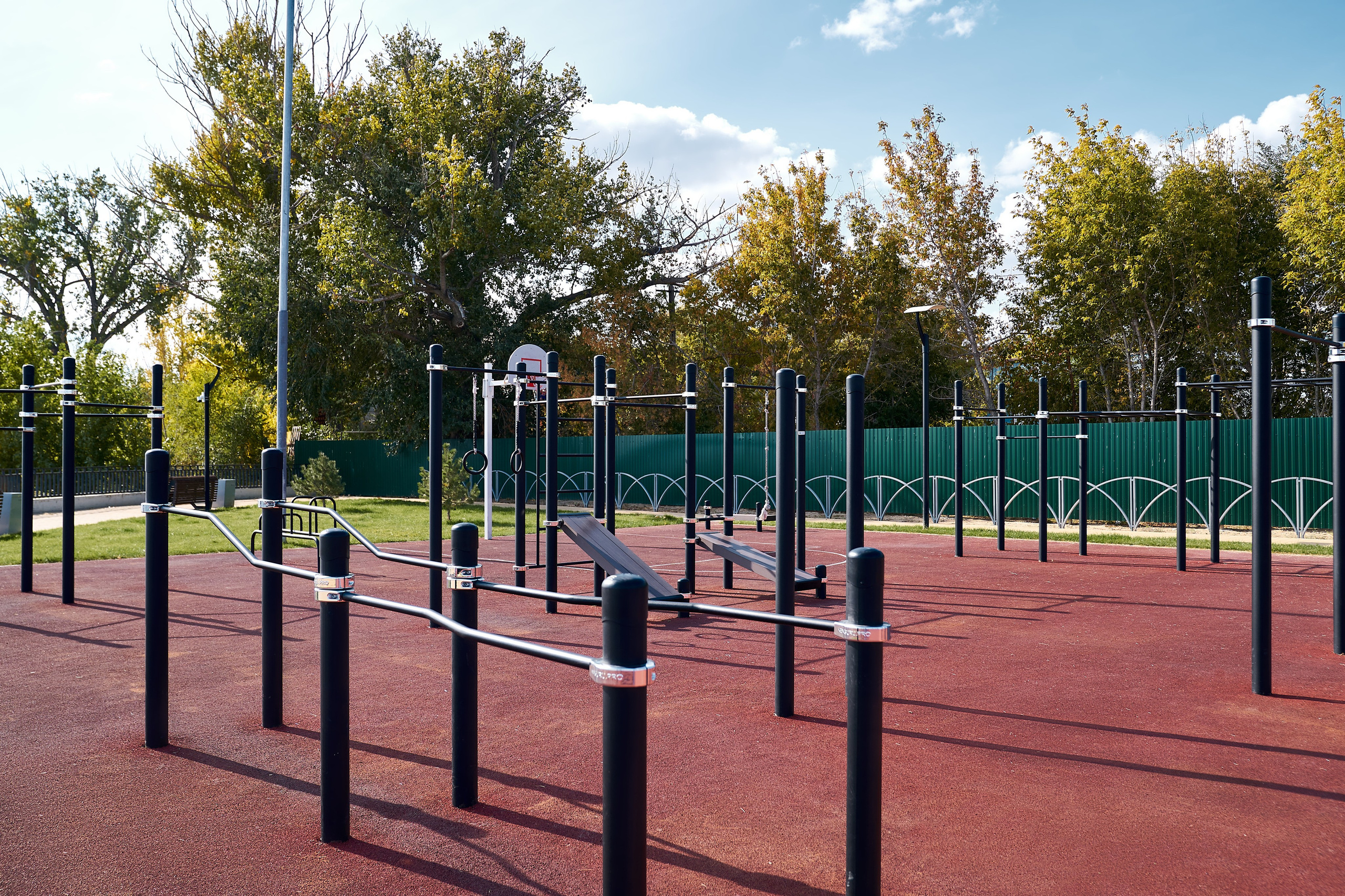 Спортивная площадка KENGURU PRO. Фотограф Никита Барановский