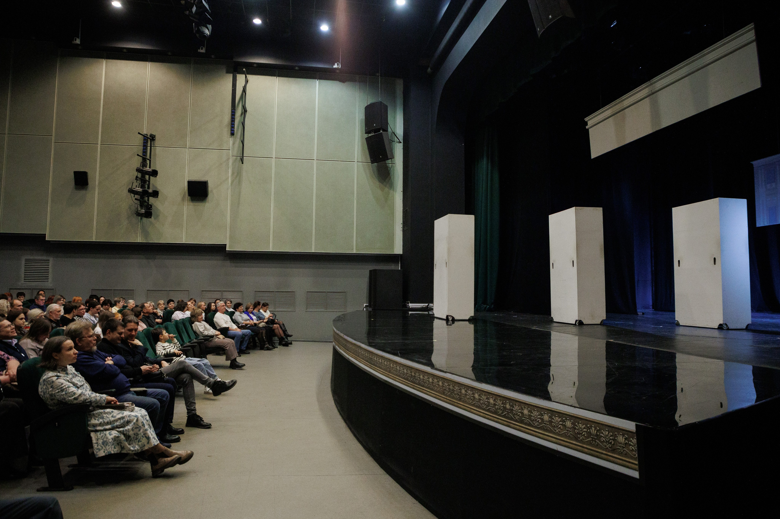 МХАТ. Новый квадрат. Фотограф городских и семейных событий Артем Карпухин