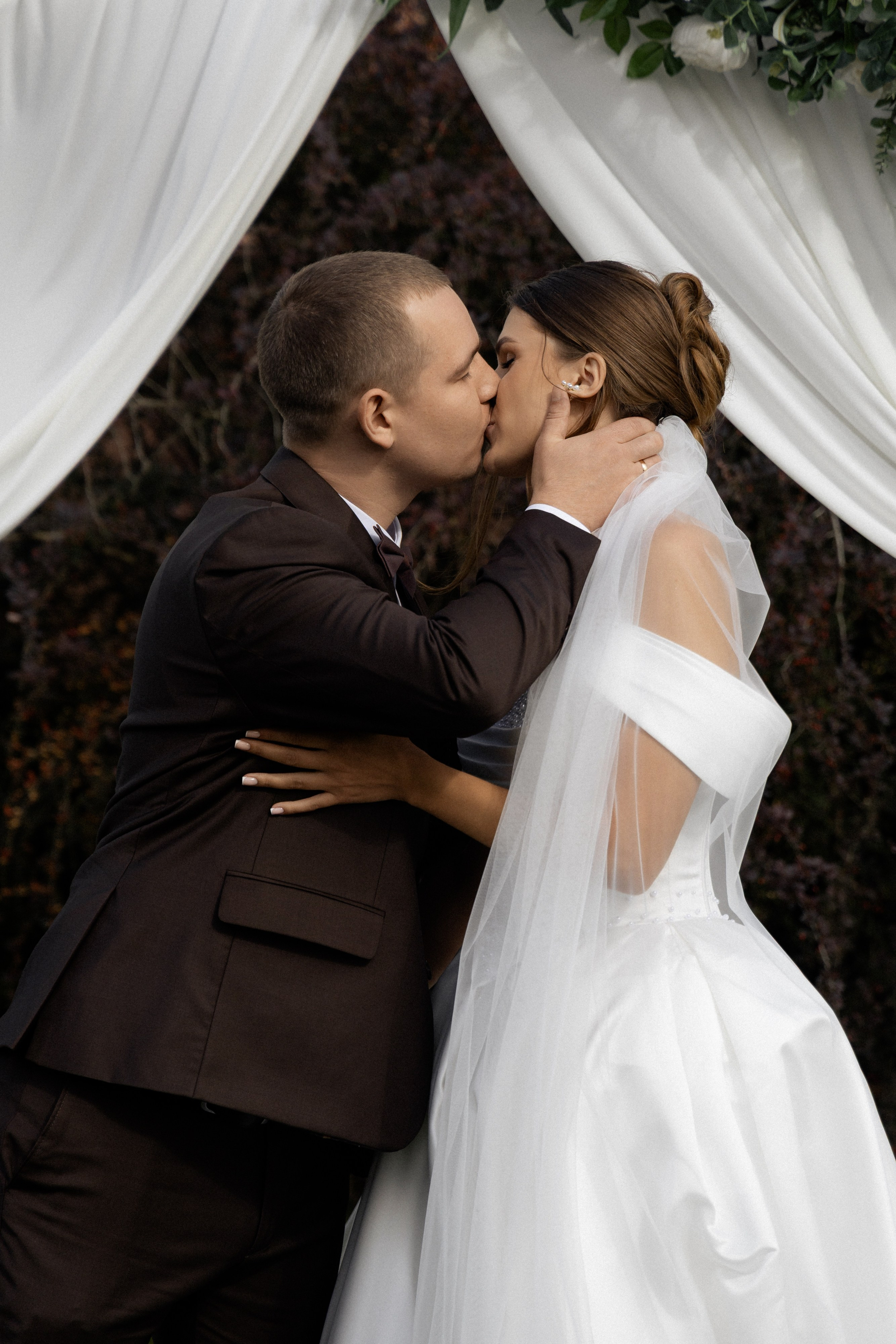 Свадебная фотосессия Анастасии и Игоря в Усадьбе Легенда. Свадебный фотограф в Минске/Беларуси Сергей Спиридонов