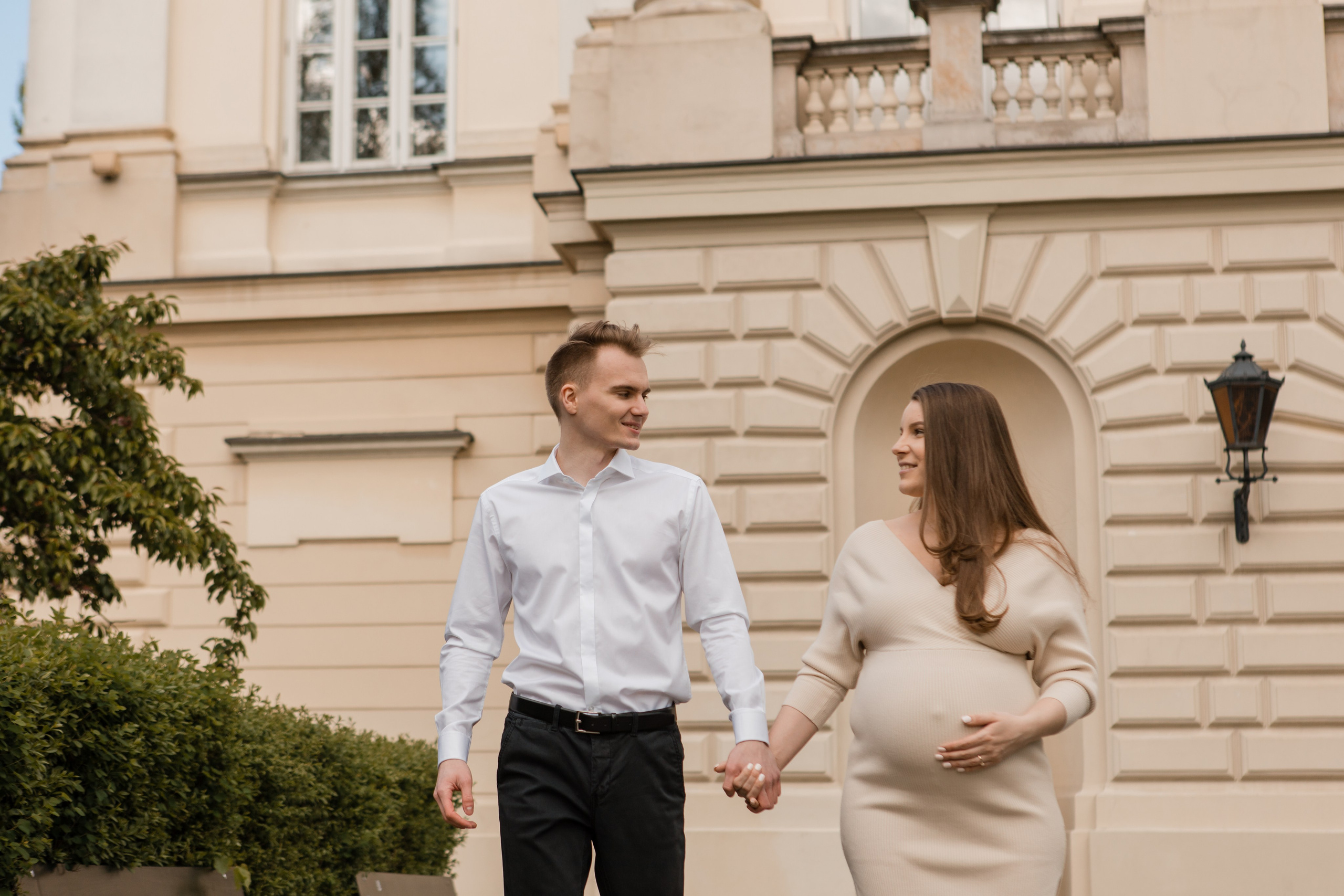 Семейная фотосессия Андрея и Марии. Видеосъемка и фотосъемка свадеб. Фотограф и оператор на свадьбу. Видеосъемка подкастов, собственная видео-фотостудии. Предметная фотосъемка