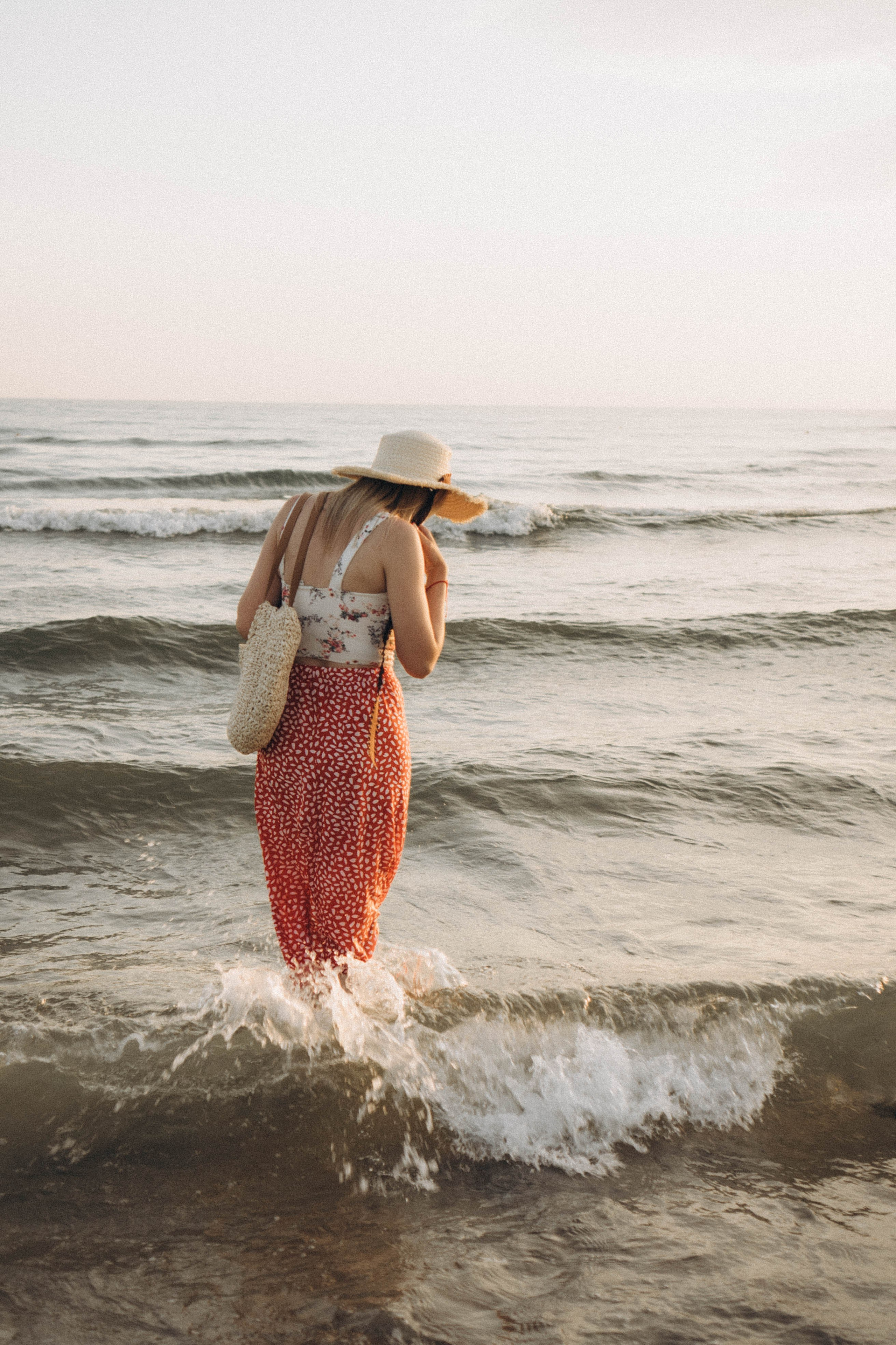 Июльский вечер на берегу черного моря. Профессиональный фотограф, Санкт-Петербург — Виктория Богомолова