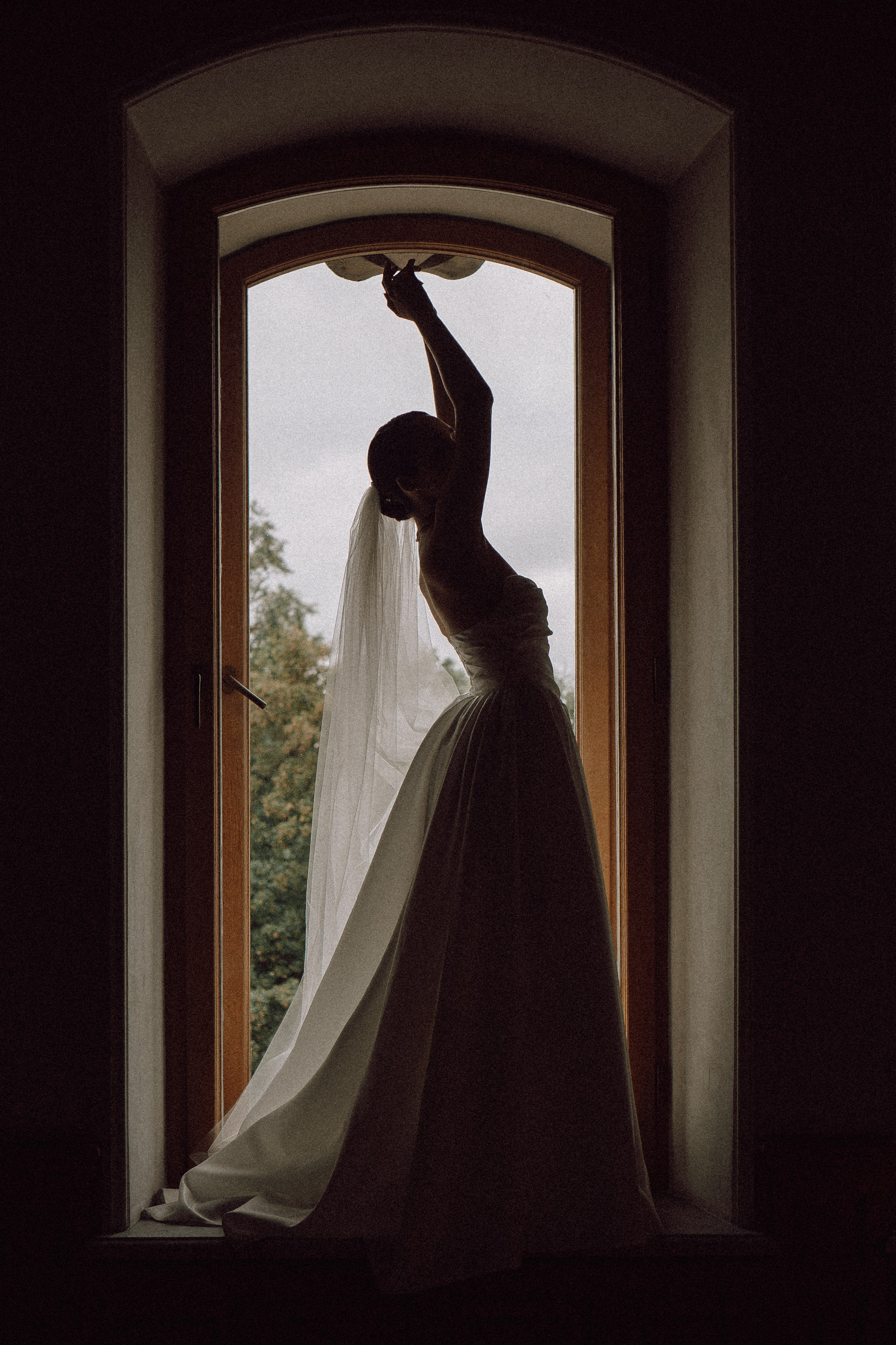 СВАДЕБНАЯ ПРОГУЛКА В САНТК-ПЕТЕРБУРГЕ (ИСАКИЕВСКИЙ СОБОР, ЗИМНЯЯ КАНАВКА, ЭРМИТАЖ И БОЛЬШАЯ МОРСКАЯ УЛИЦА). Профессиональный фотограф, Санкт-Петербург — Виктория Богомолова