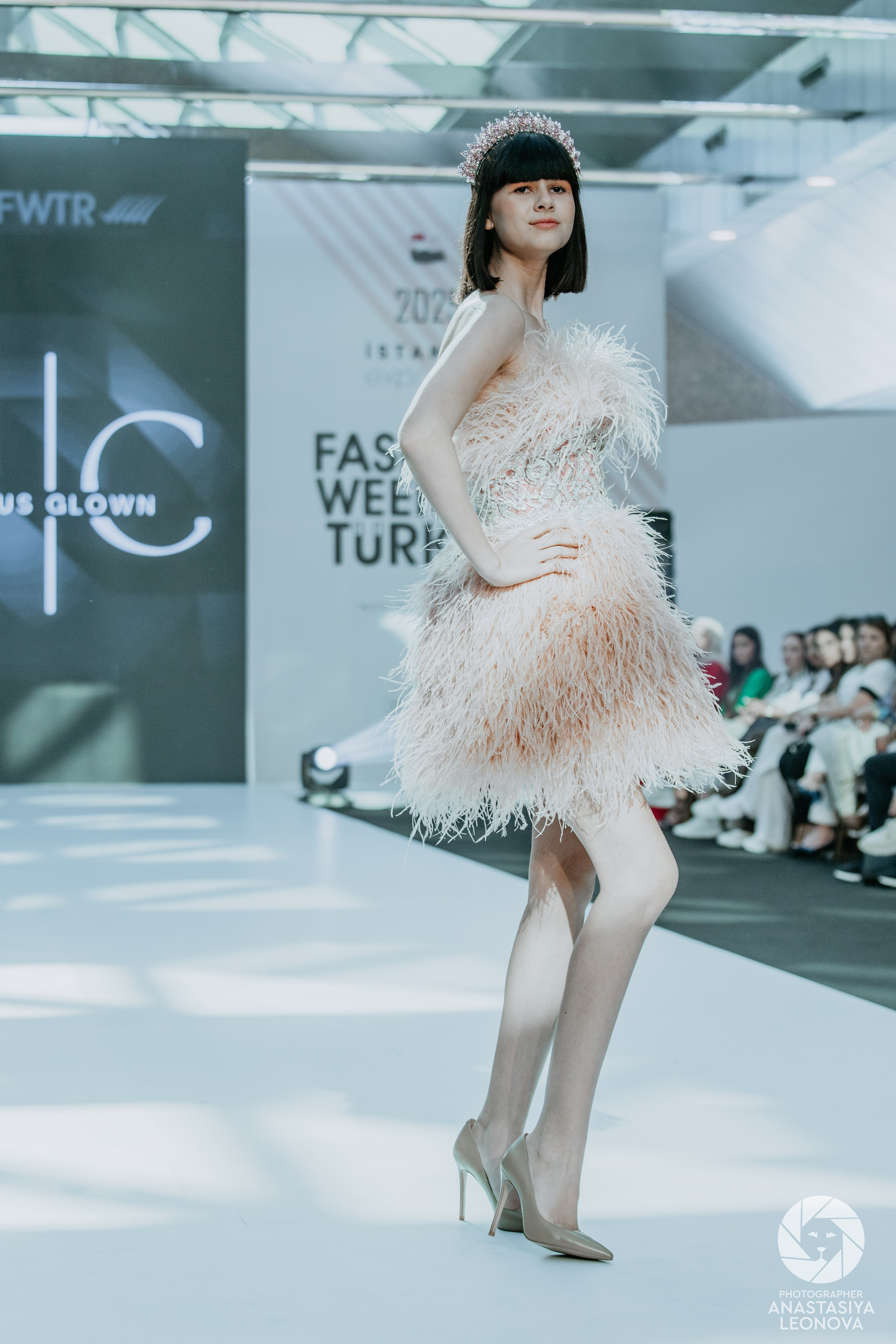 Fashion Week Türkiye [spring, 2025]. Anastasia Leonowa