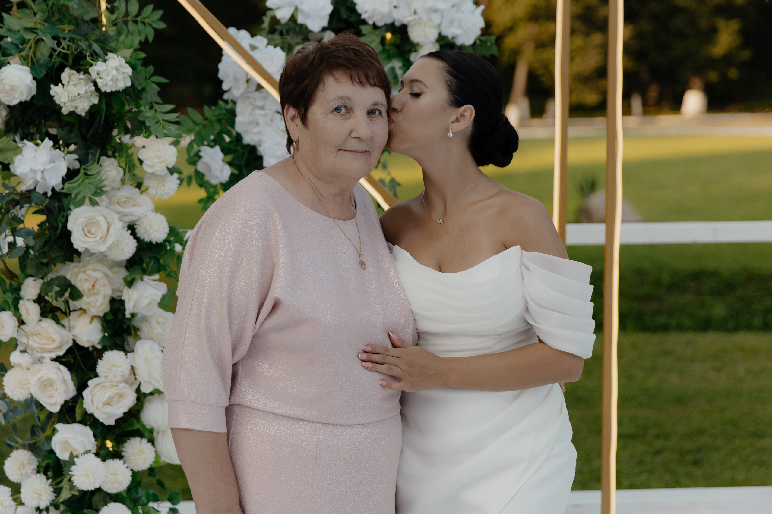 31.08.2024. RETOUCH-HOUSE