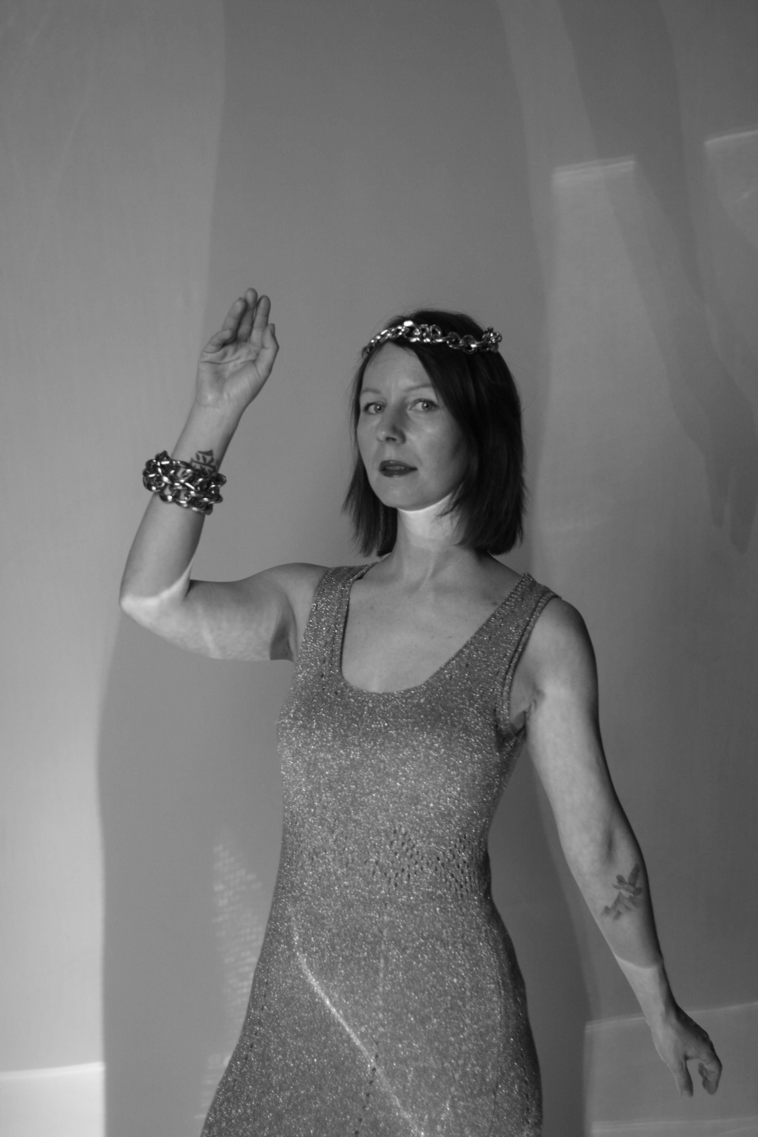 Катя — королевна с каустиками. Главная