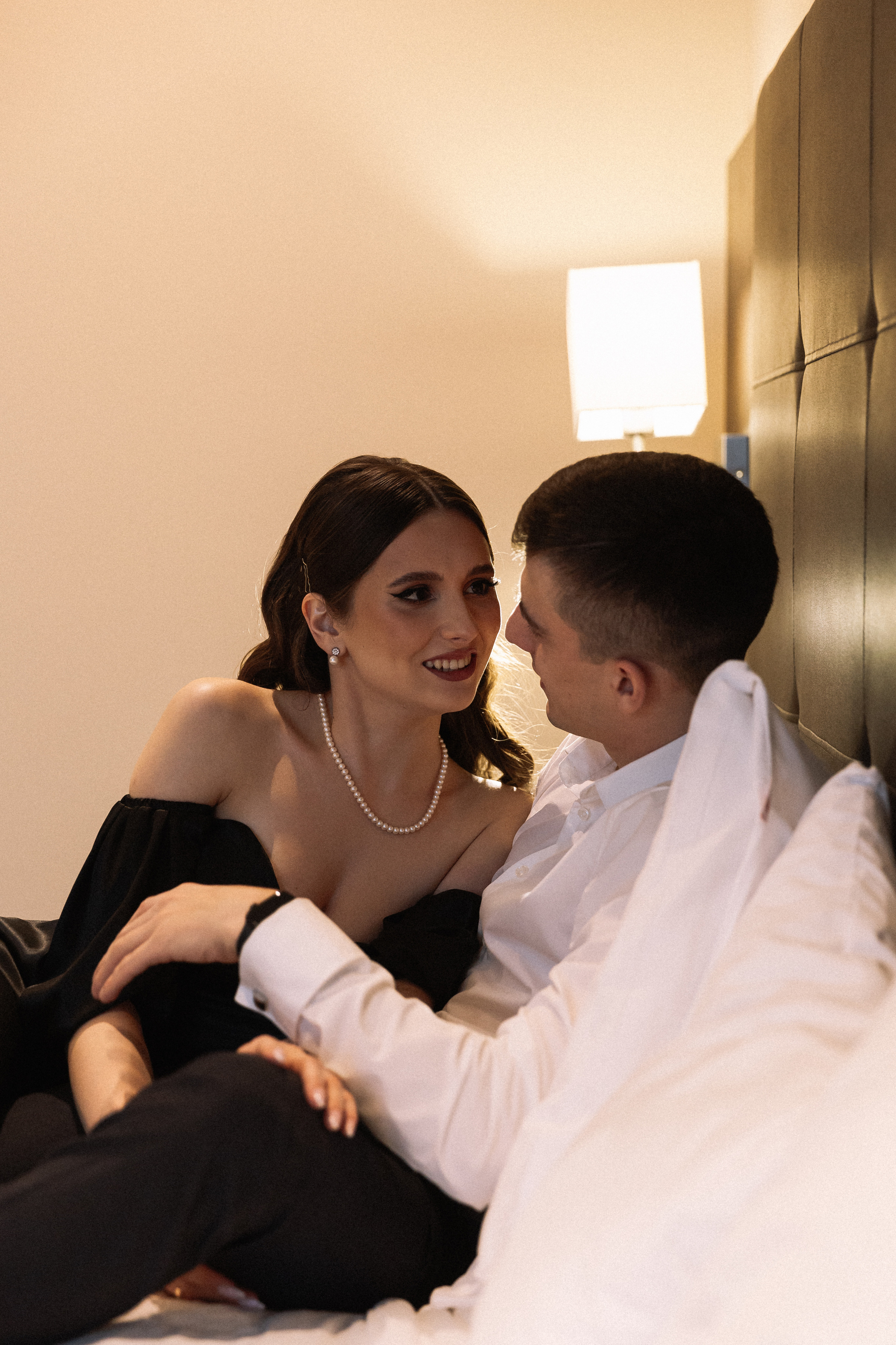 Влюбляемся и кружим. Э Т О М Ы