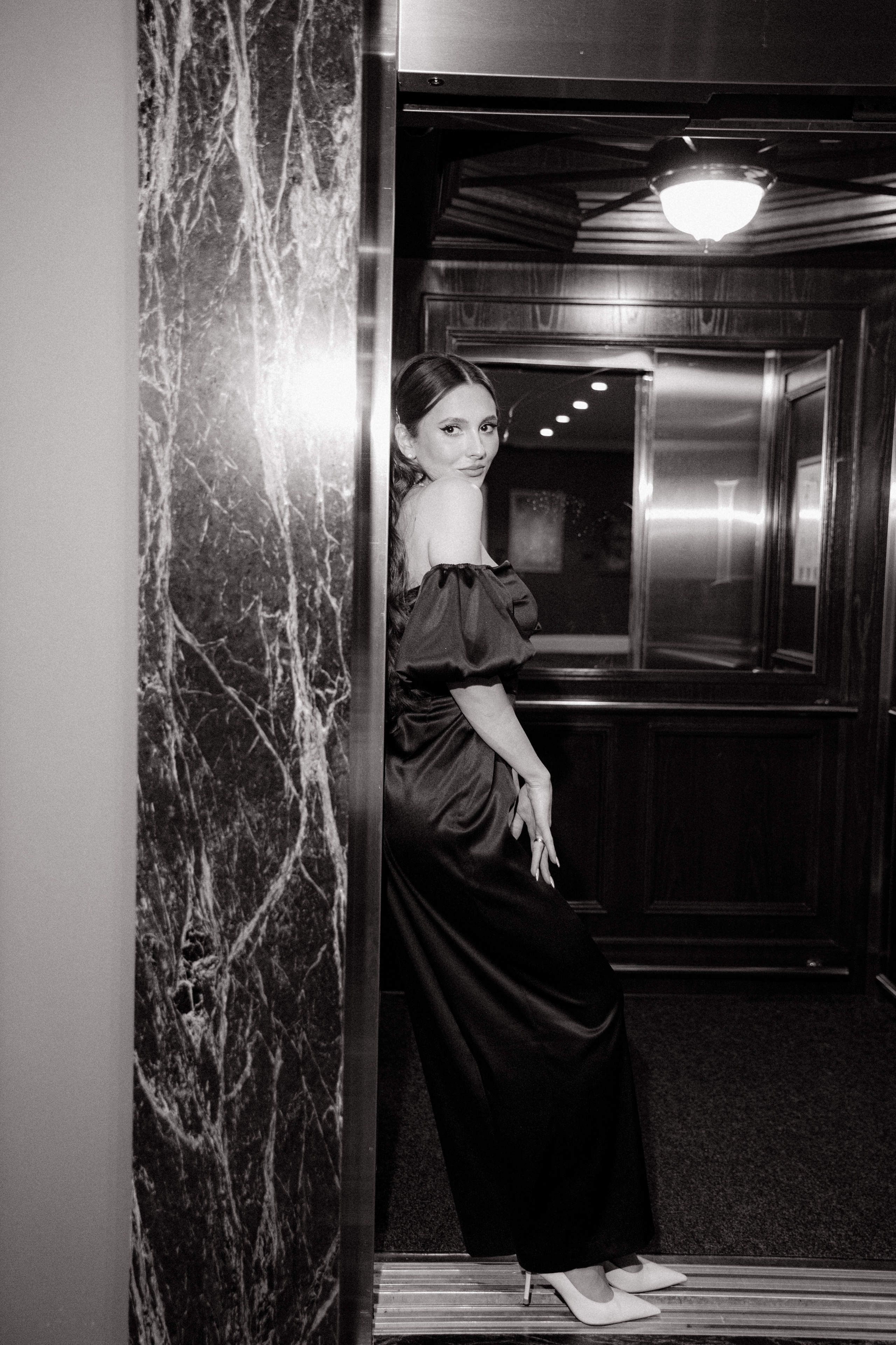 Влюбляемся и кружим. Э Т О М Ы