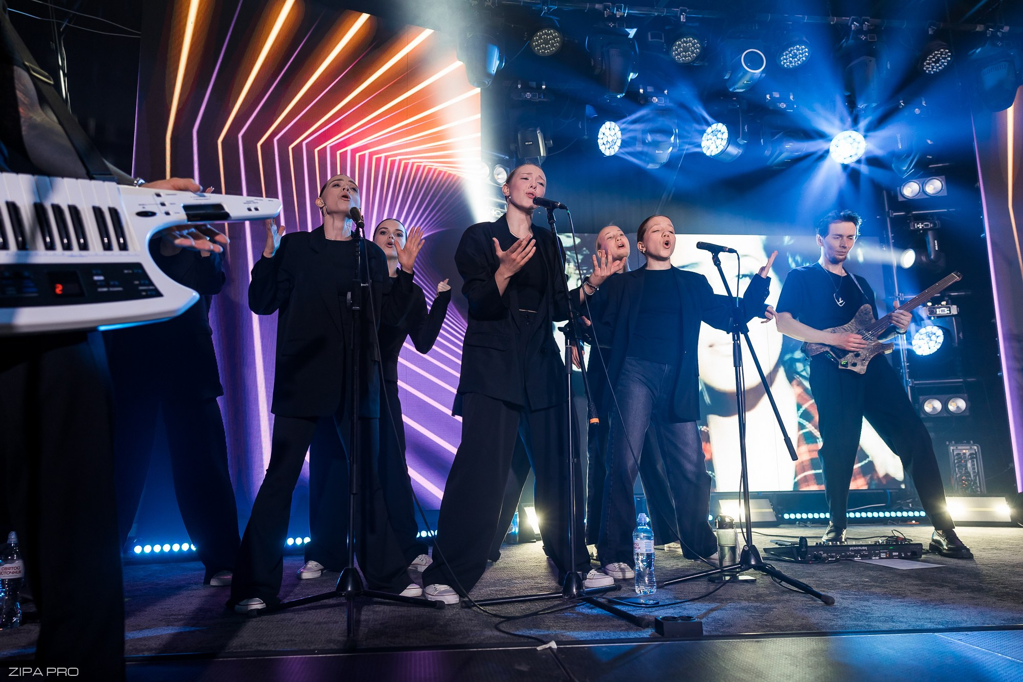 Сольный концерт кавер-группы «Балбесы». Фотограф Zipa Pro