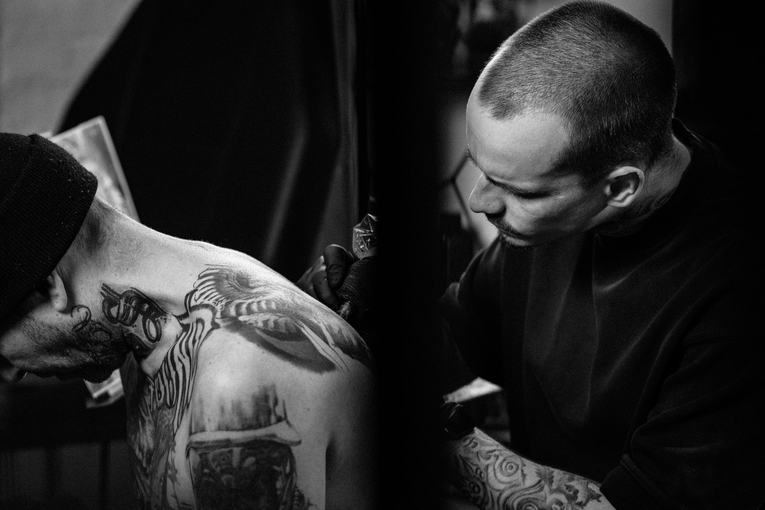 Тату-мастер. Роман Бочаров