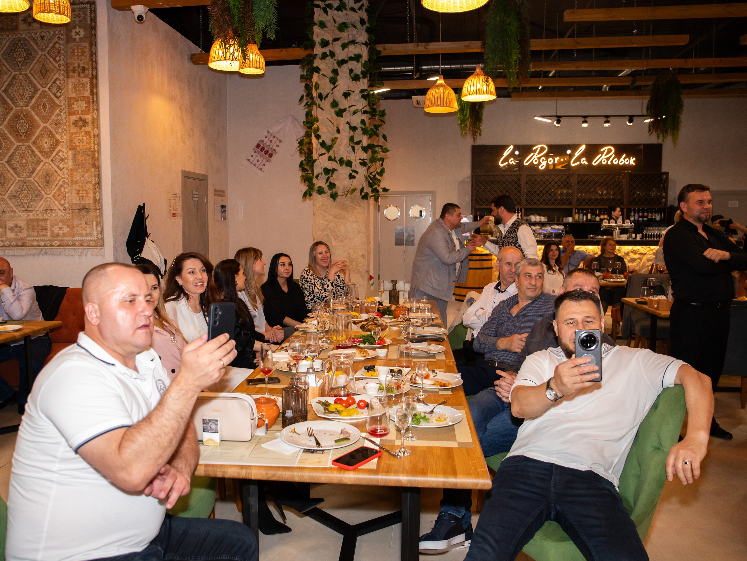 Открытие молдавского ресторана. Свадебный и семейный фотограф в Москве Мила Широких