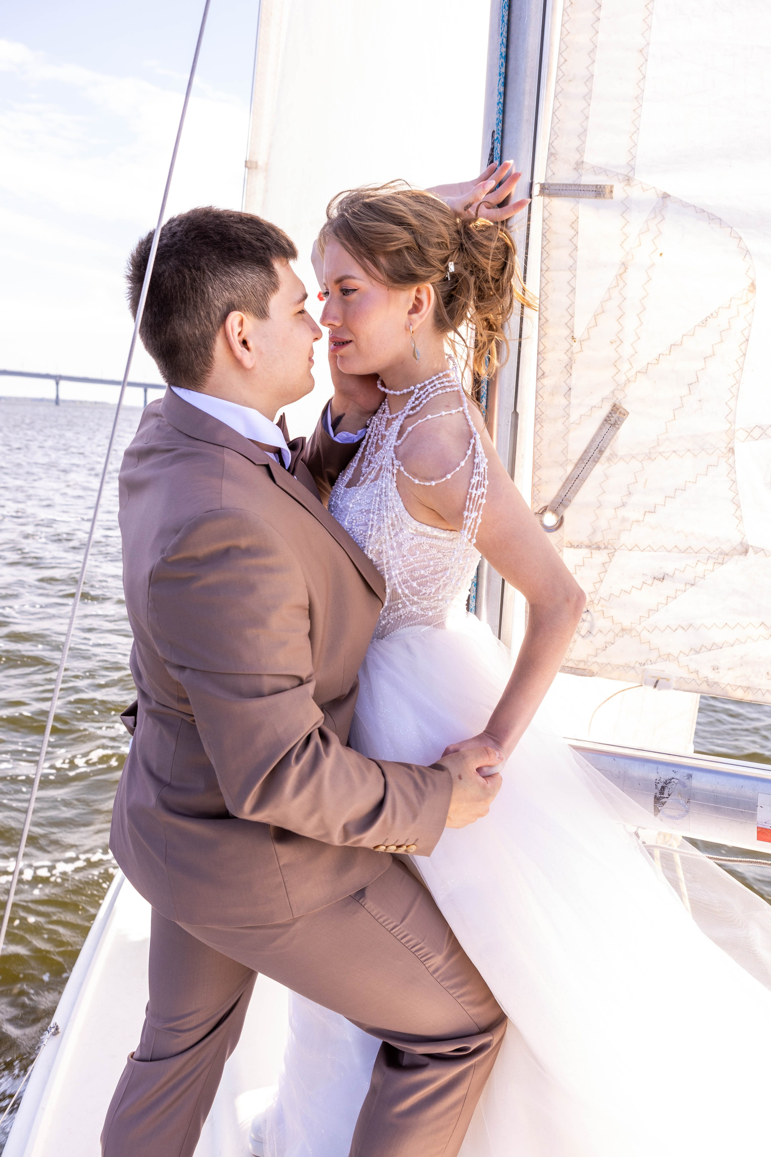 Wedding: ♥Виктория и Иван♥ «Яхт клуб — Акватория Ветра». Свадебный и предметный фотограф Ренат Каламперов