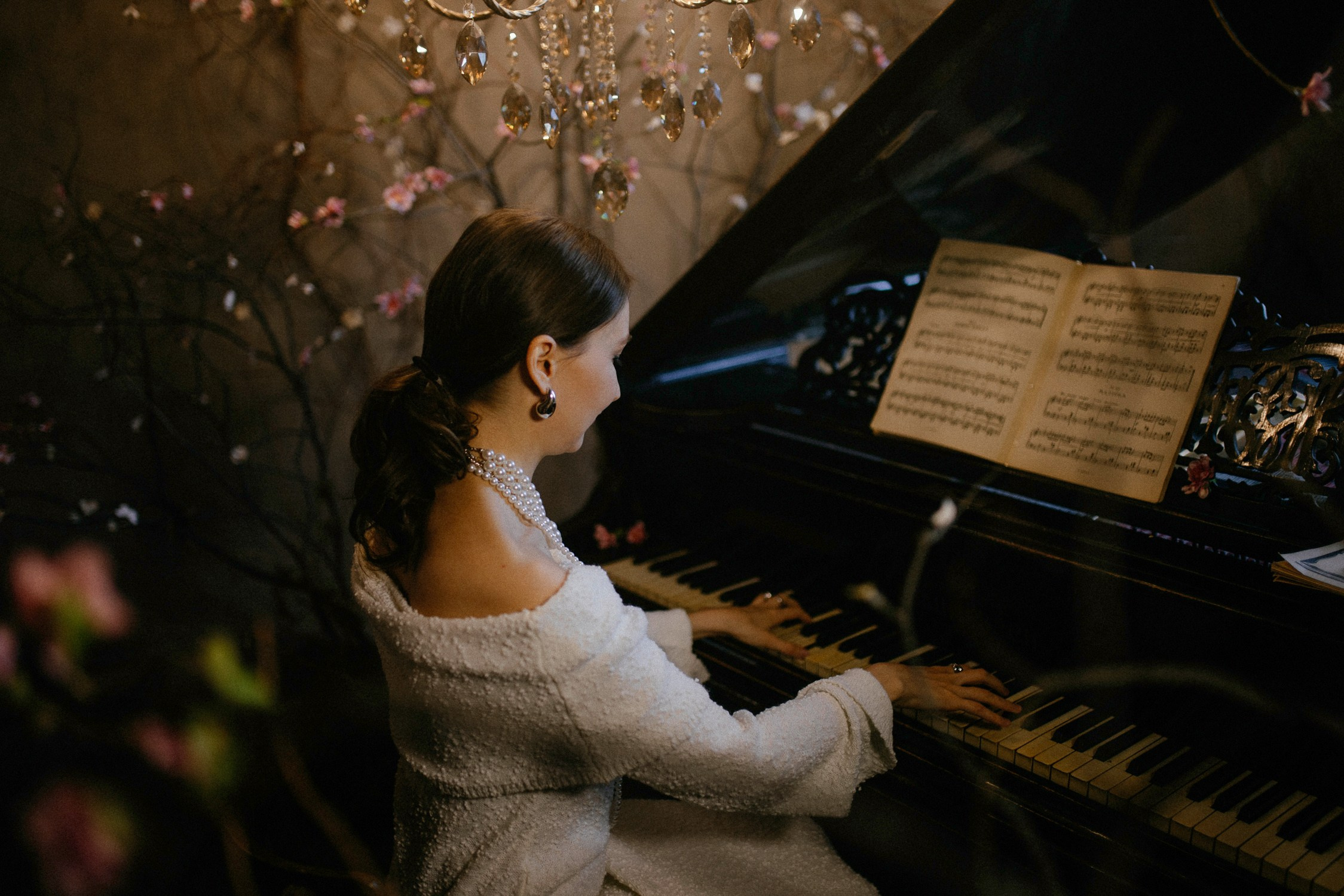 Фотостудия Зачарованный сад в Екатеринбурге — Студия с роялем для незабываемых фотосессий. Фотостудия «Зачарованный Сад» в 20 минутах от центра Екатеринбурга